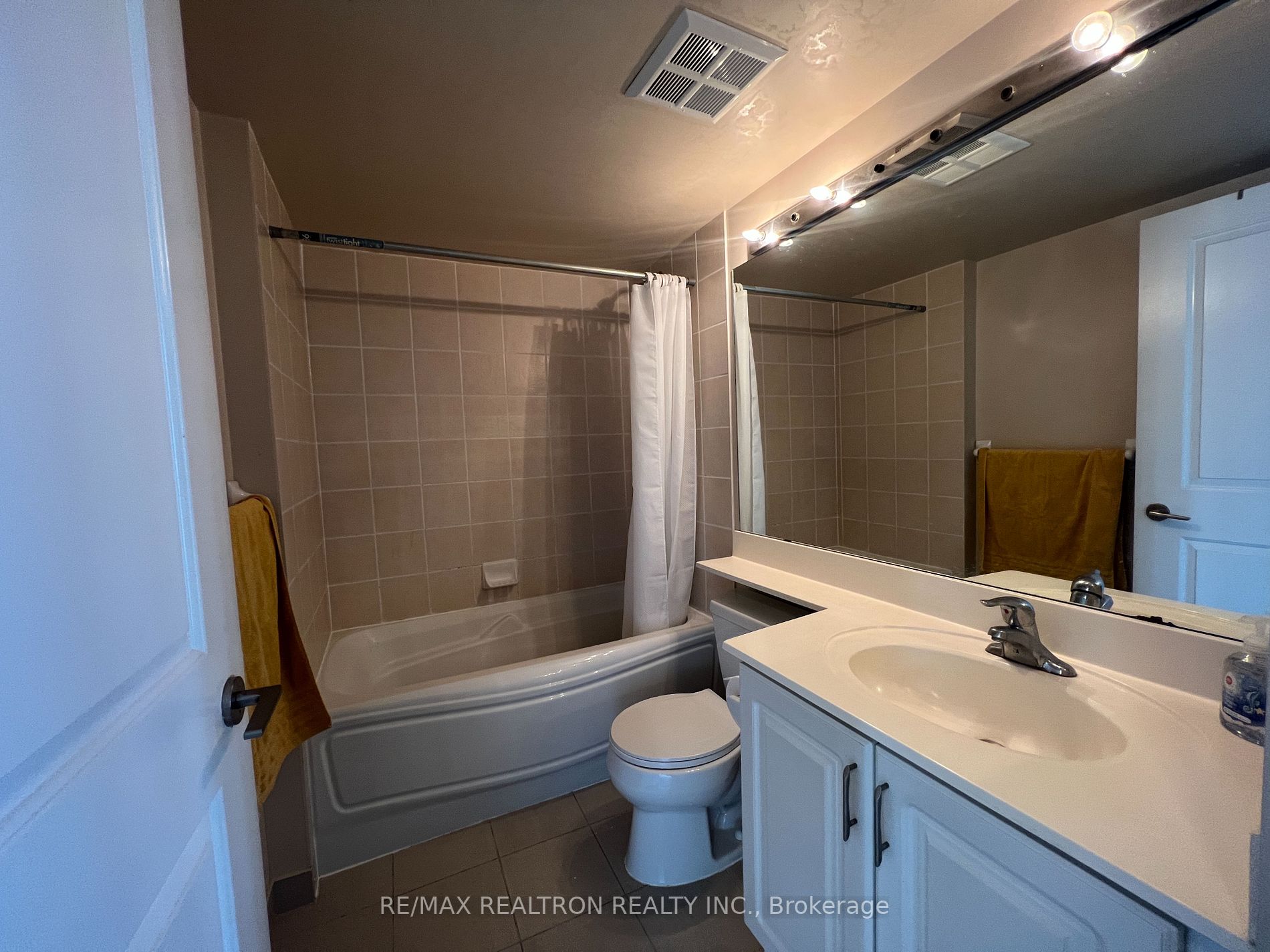 4978 Yonge Street #1715
