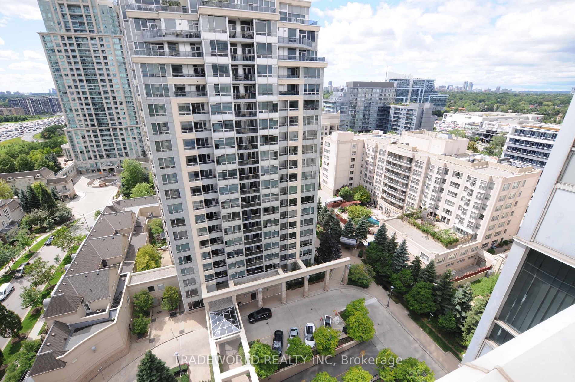8 Rean Dr, #1709