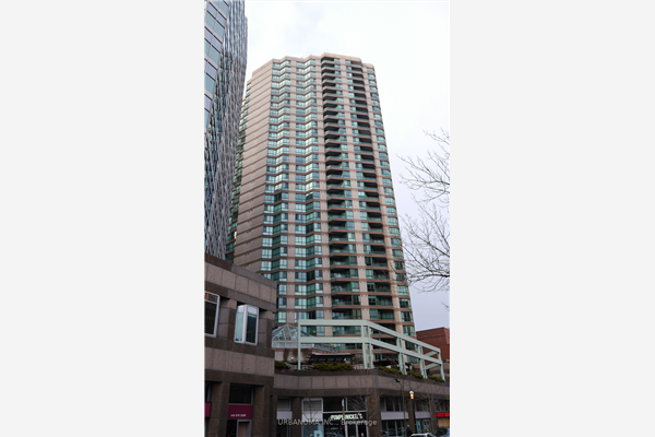 38 Elm St, Toronto