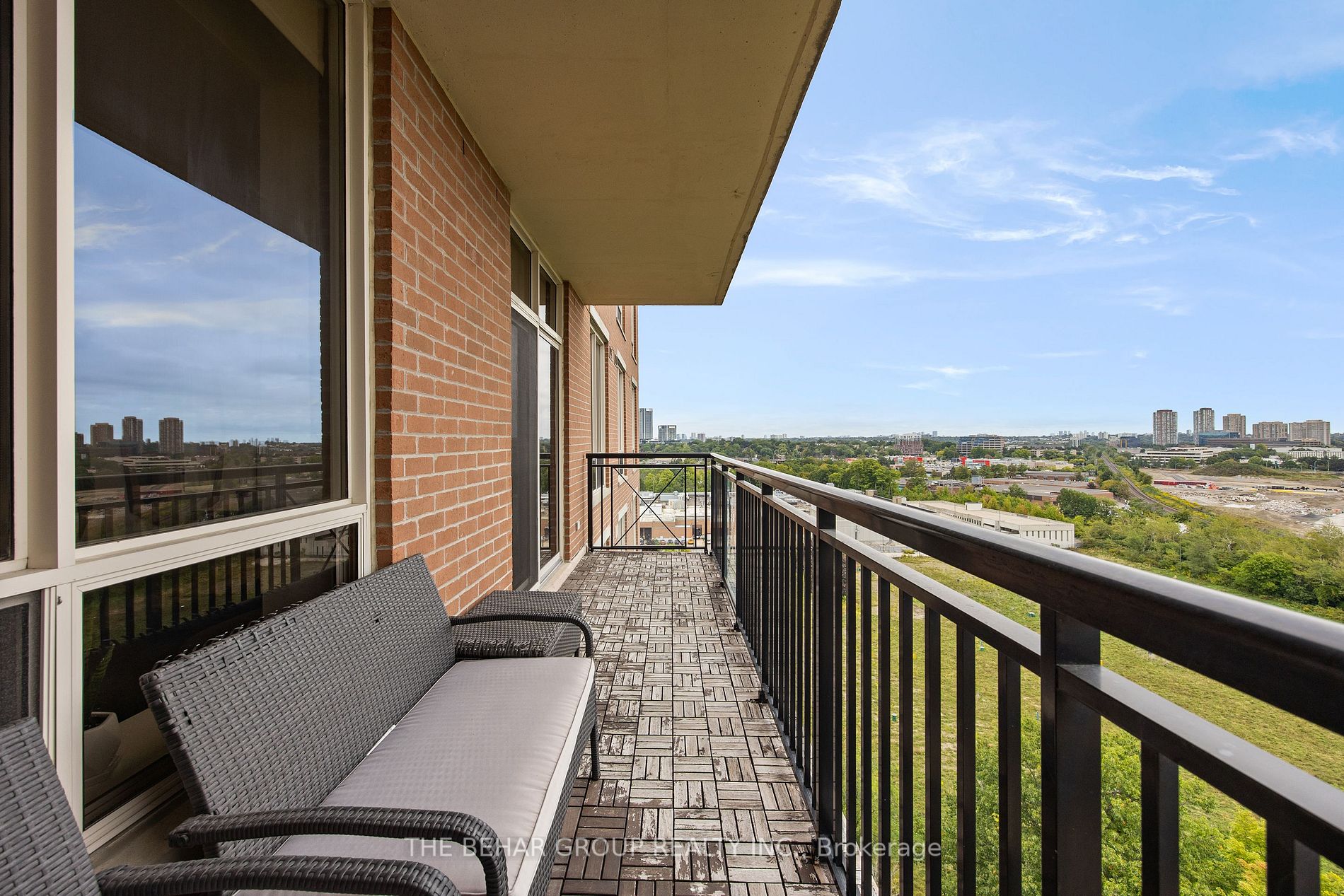 1105 Leslie St, #1507