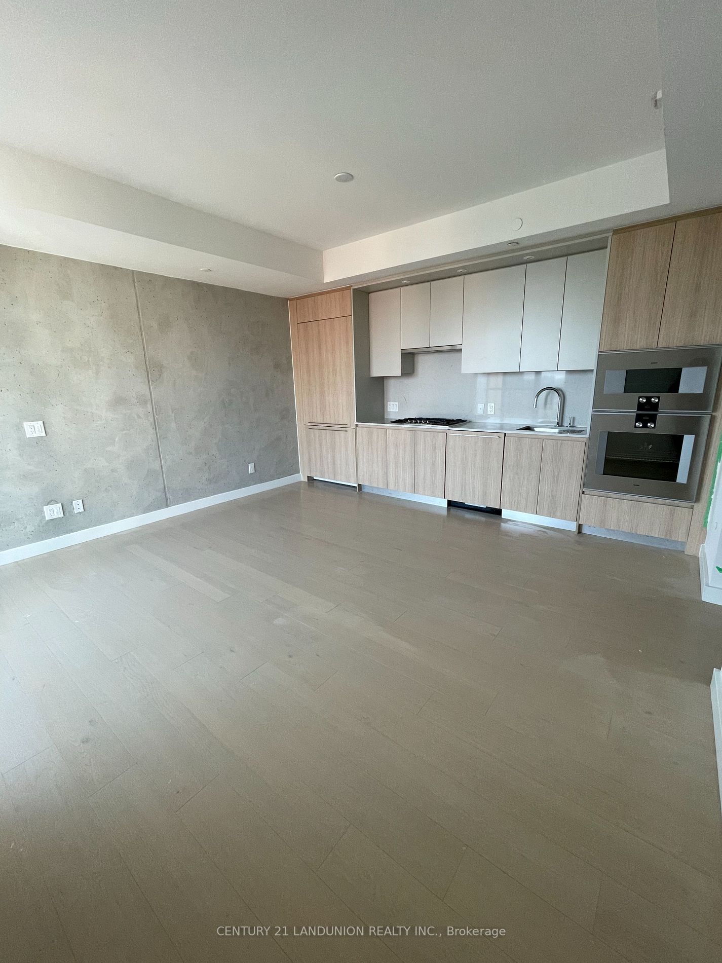 81 Wellesley St E, #1401