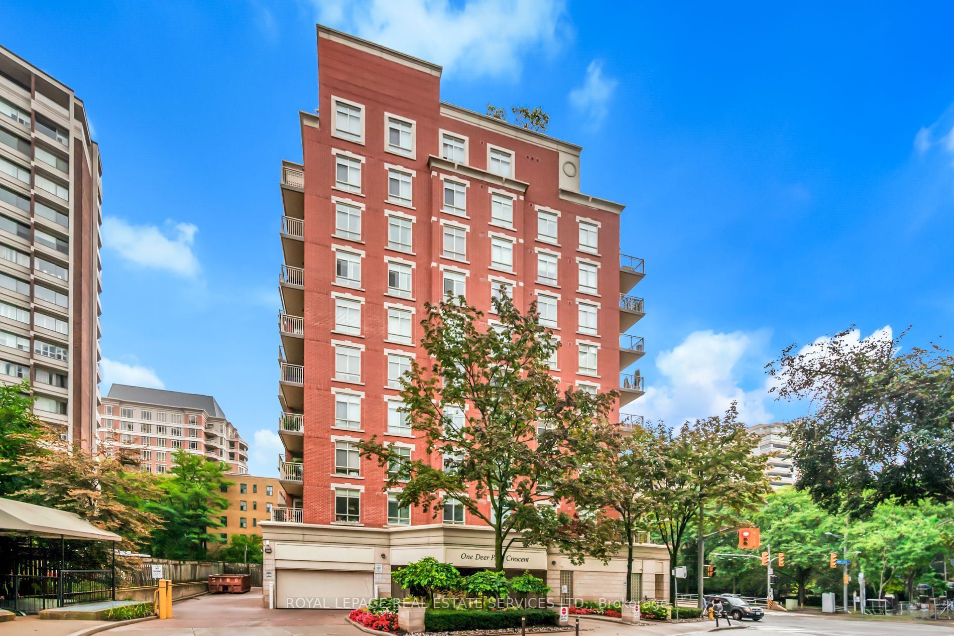 1 Deer Park Cres, #603