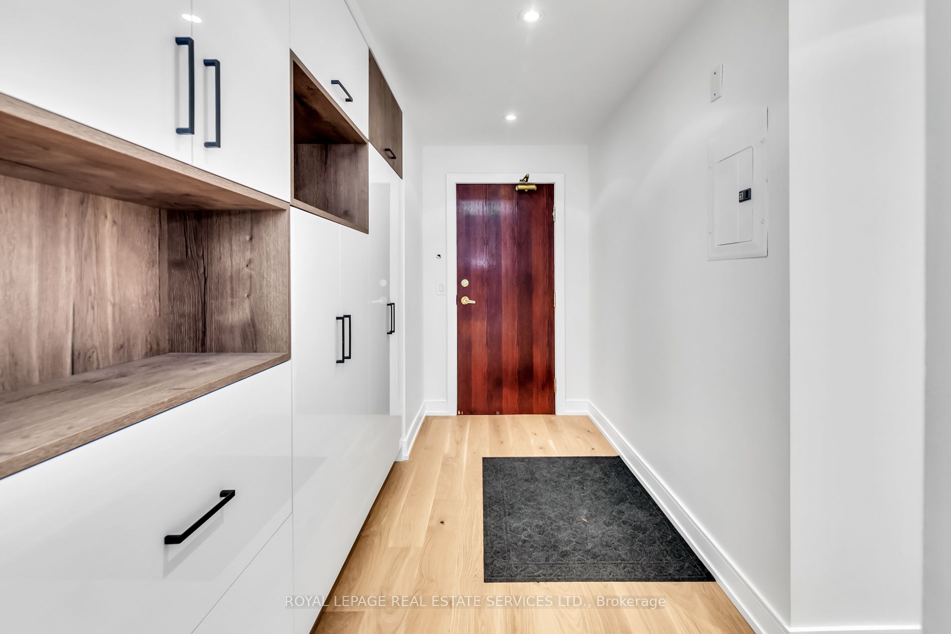 1 Deer Park Cres, #603