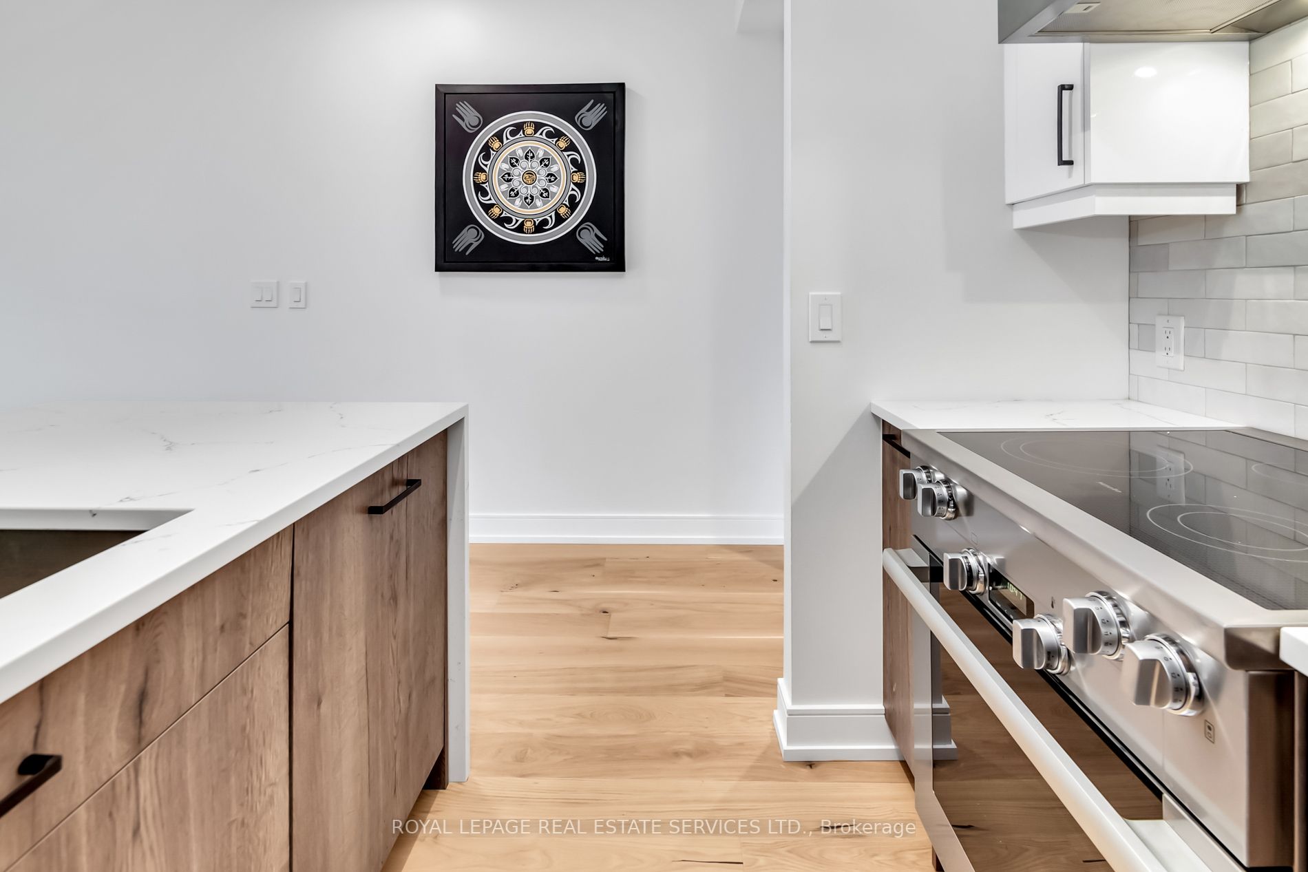 1 Deer Park Cres, #603