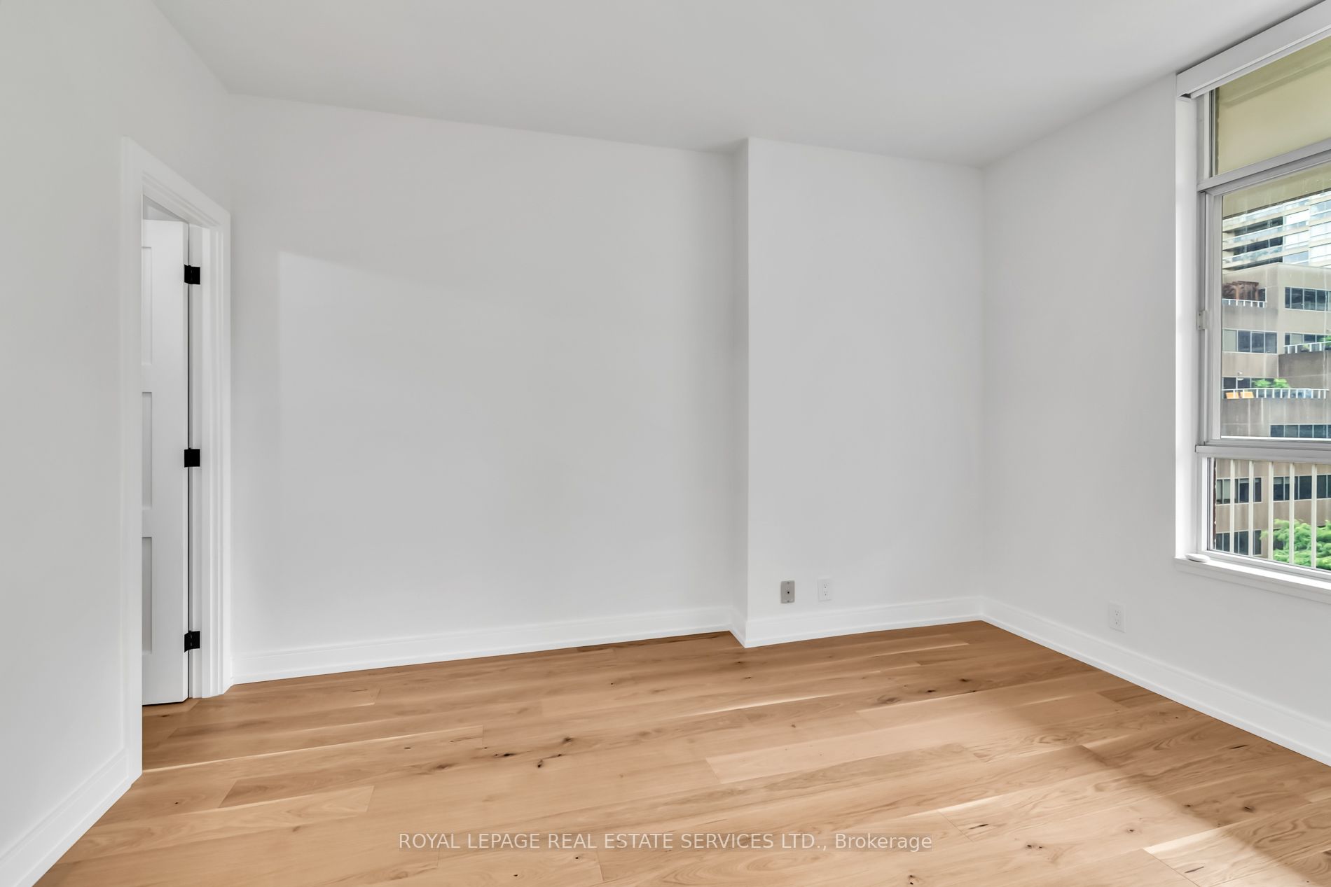 1 Deer Park Cres, #603