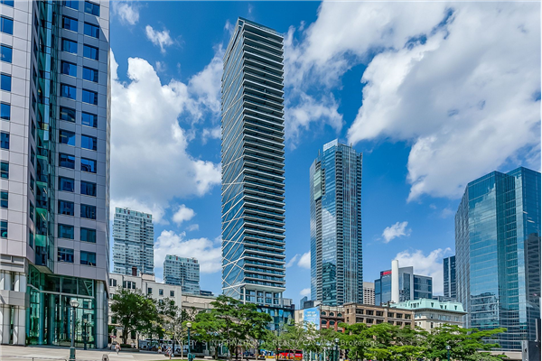 224 King St W, Toronto