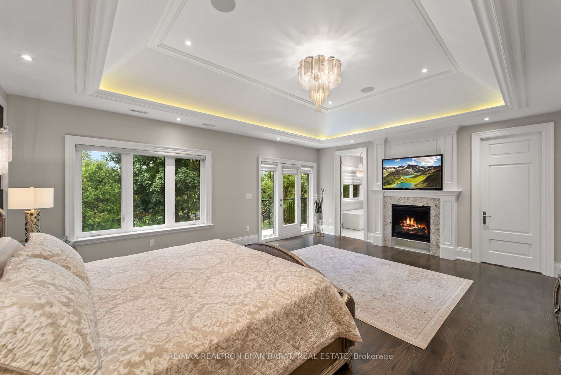 42 Glenborough Park Cres