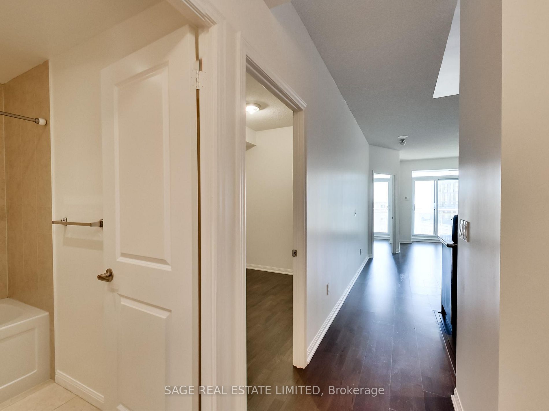 21 Grand Magazine St, #1202