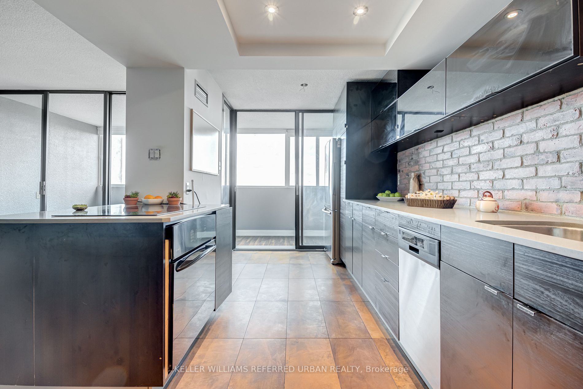 80 Antibes Dr, #2201