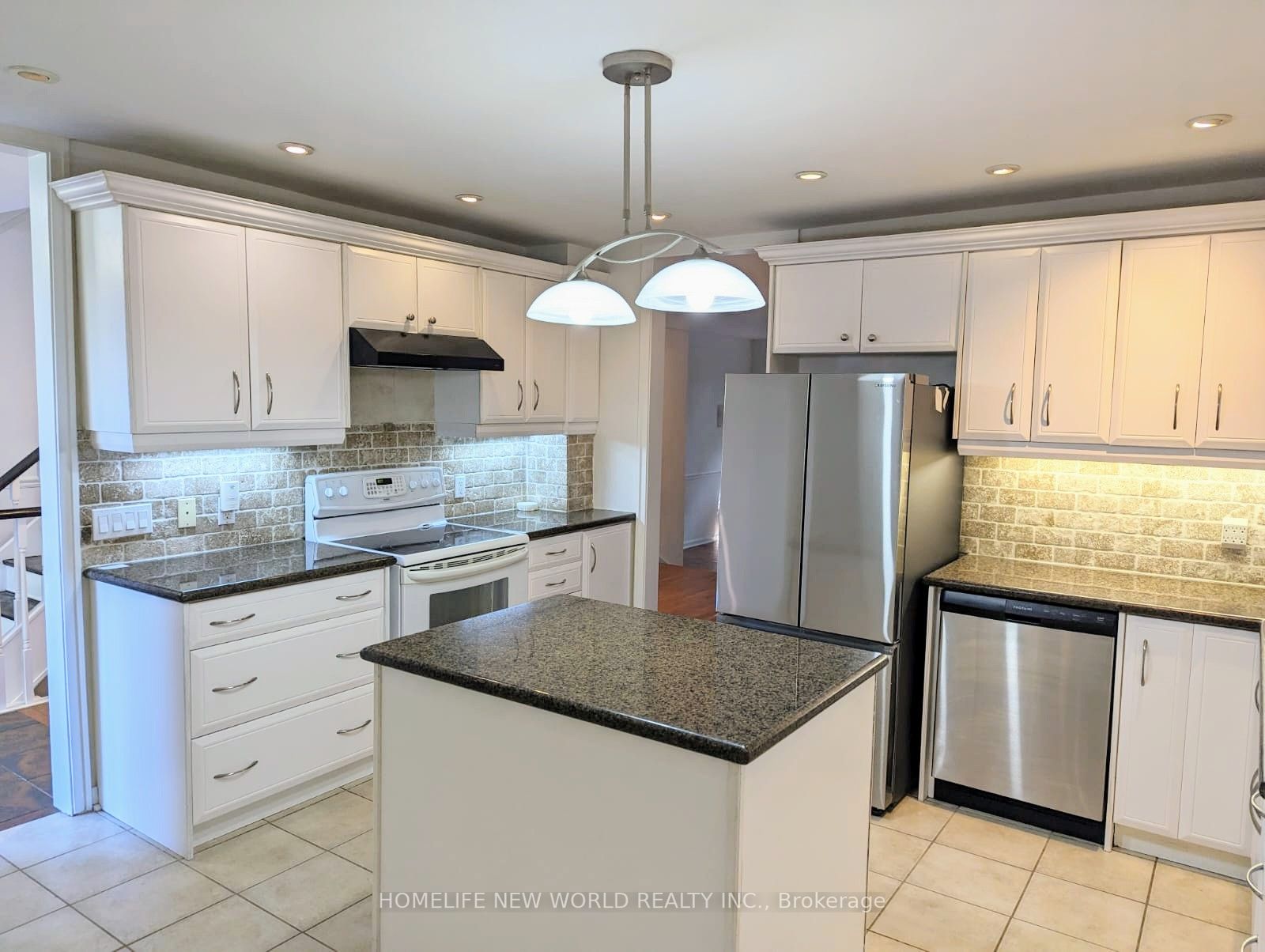 91 Elmsthorpe Ave