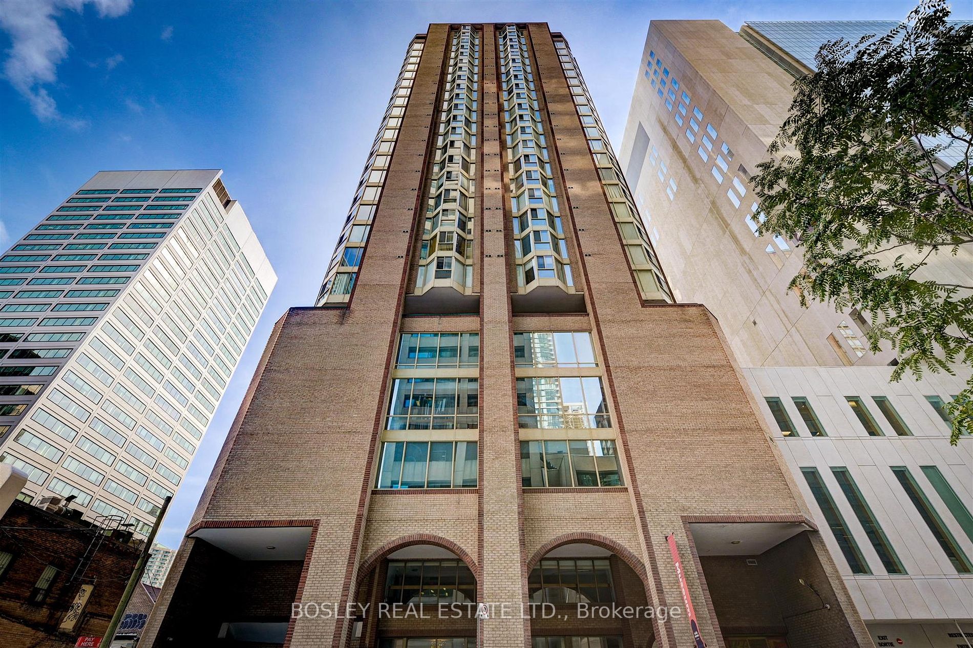 55 Centre Ave, #1706