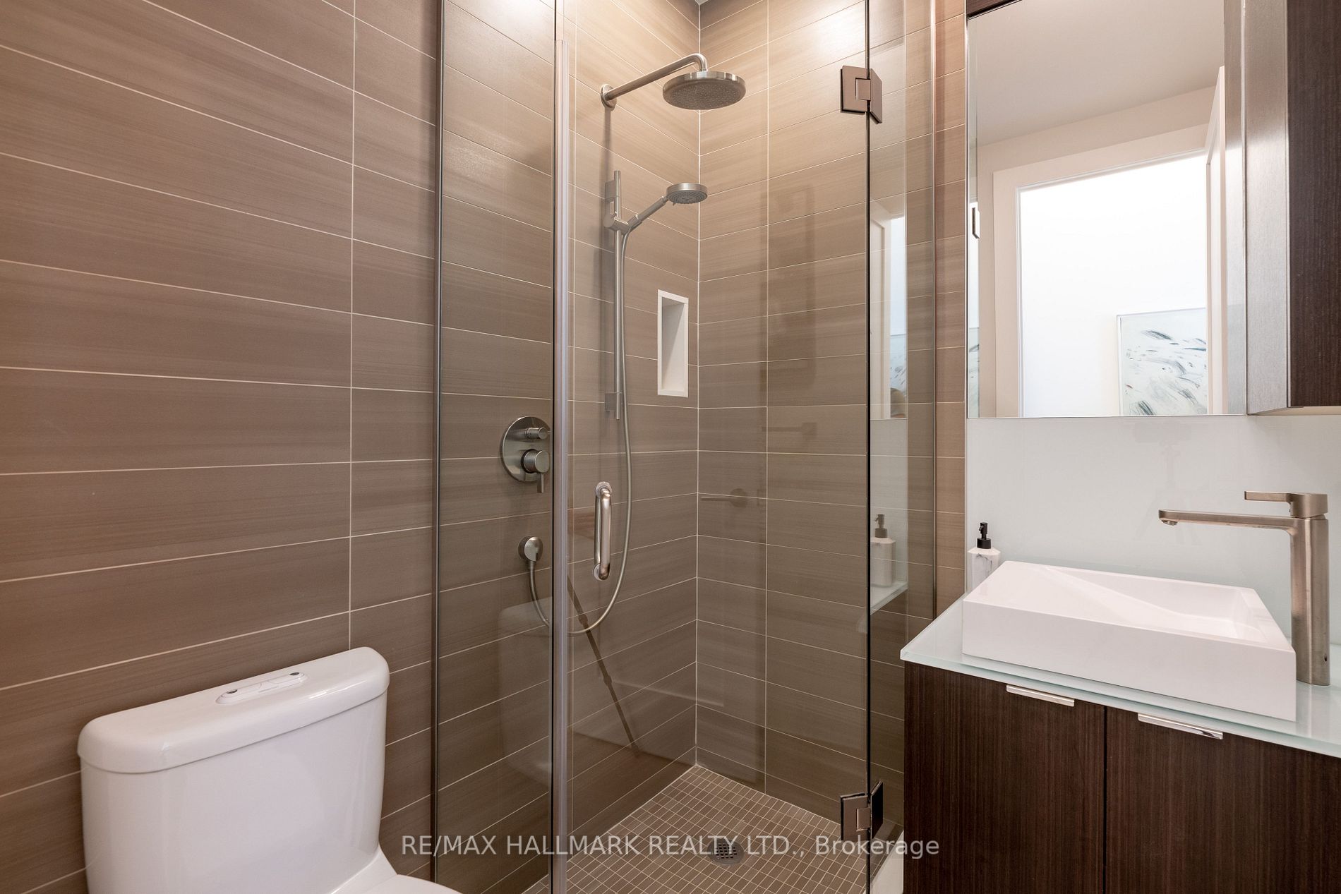 300 Front St W, #4902