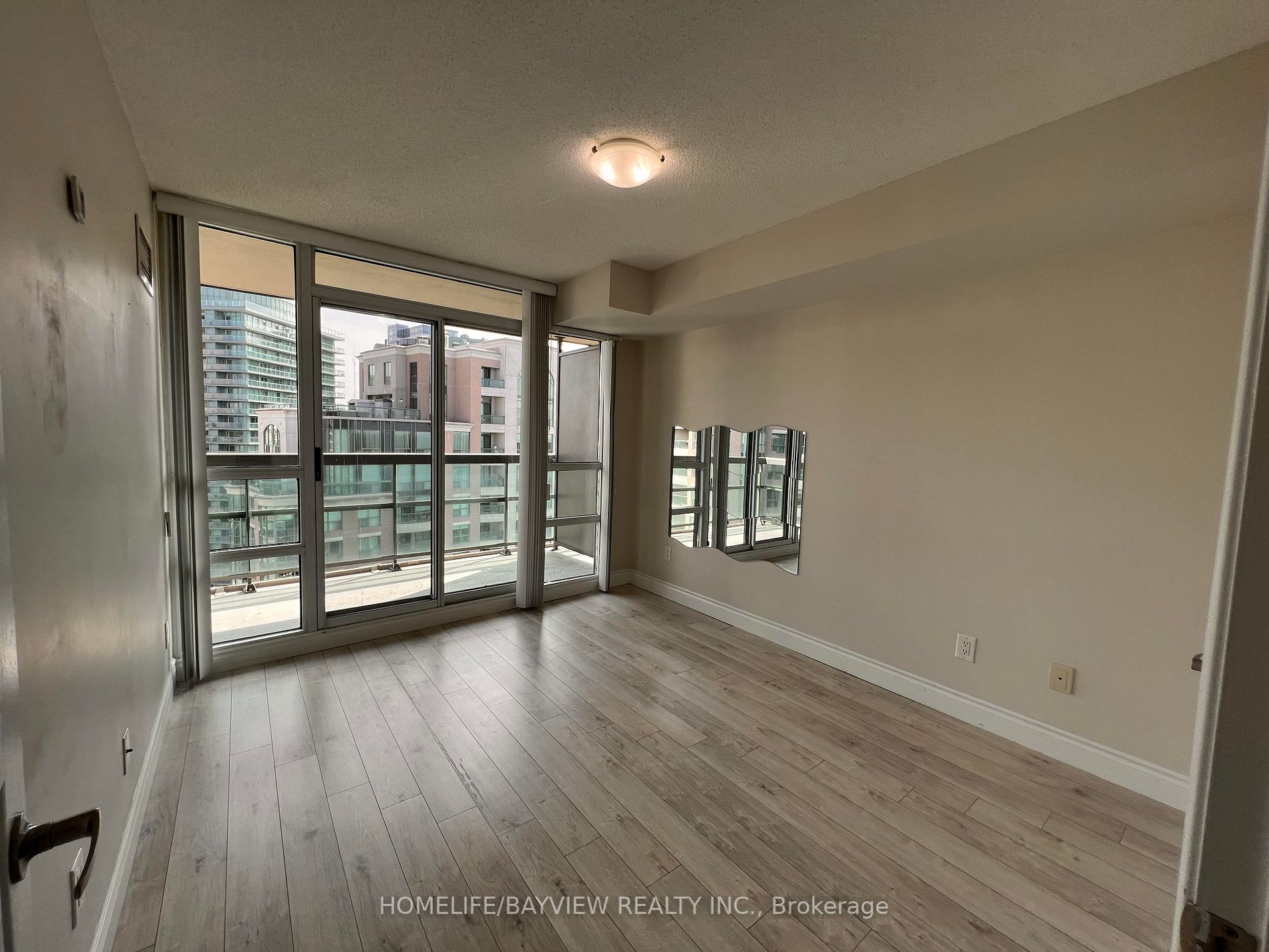 503 Beecroft Rd, #Lph08
