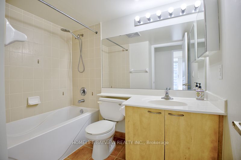 503 Beecroft Rd, #Lph08