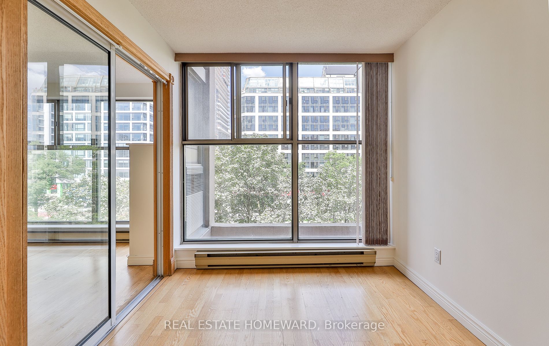 65 Scadding Ave, #505