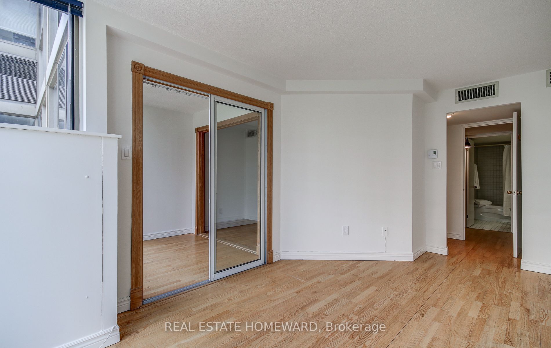 65 Scadding Ave, #505