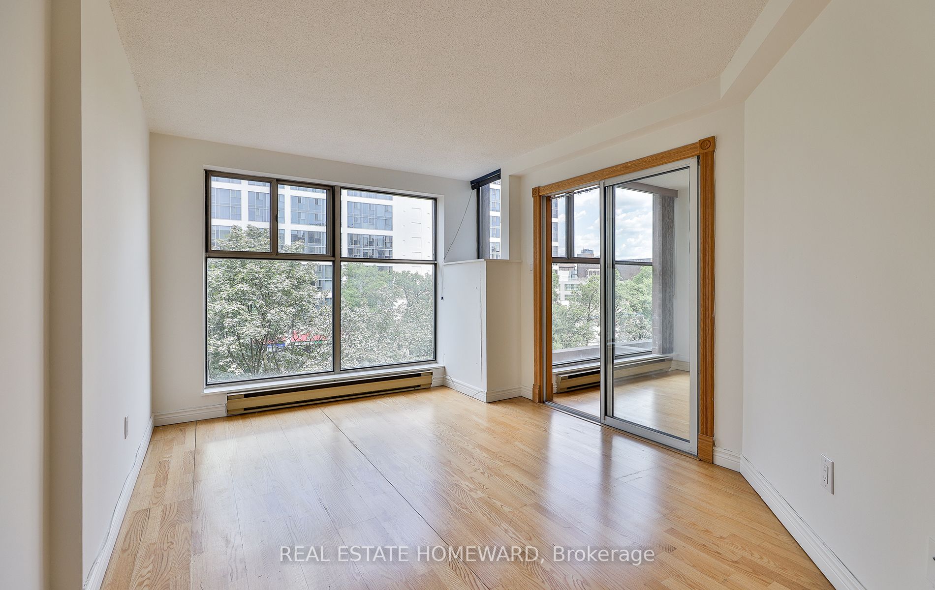65 Scadding Ave, #505