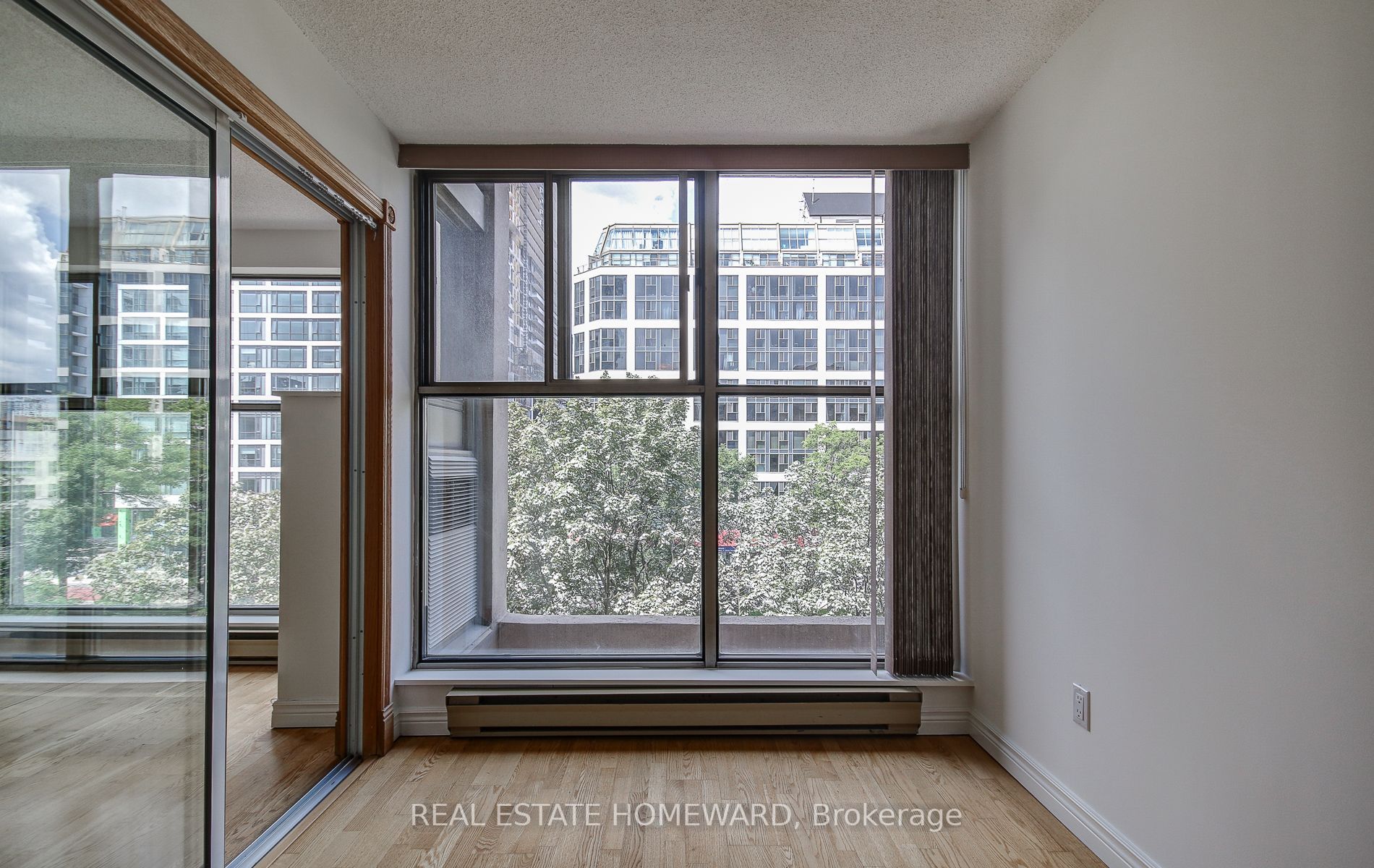 65 Scadding Ave, #505