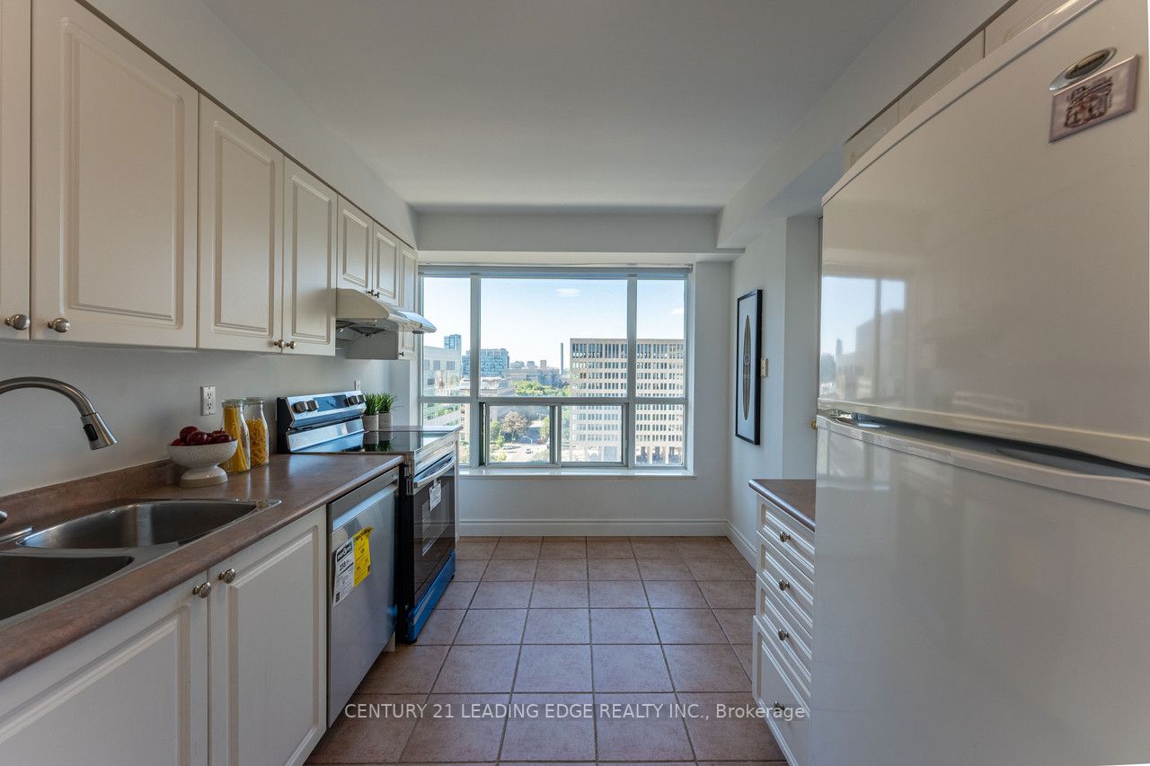 887 Bay St, #1508