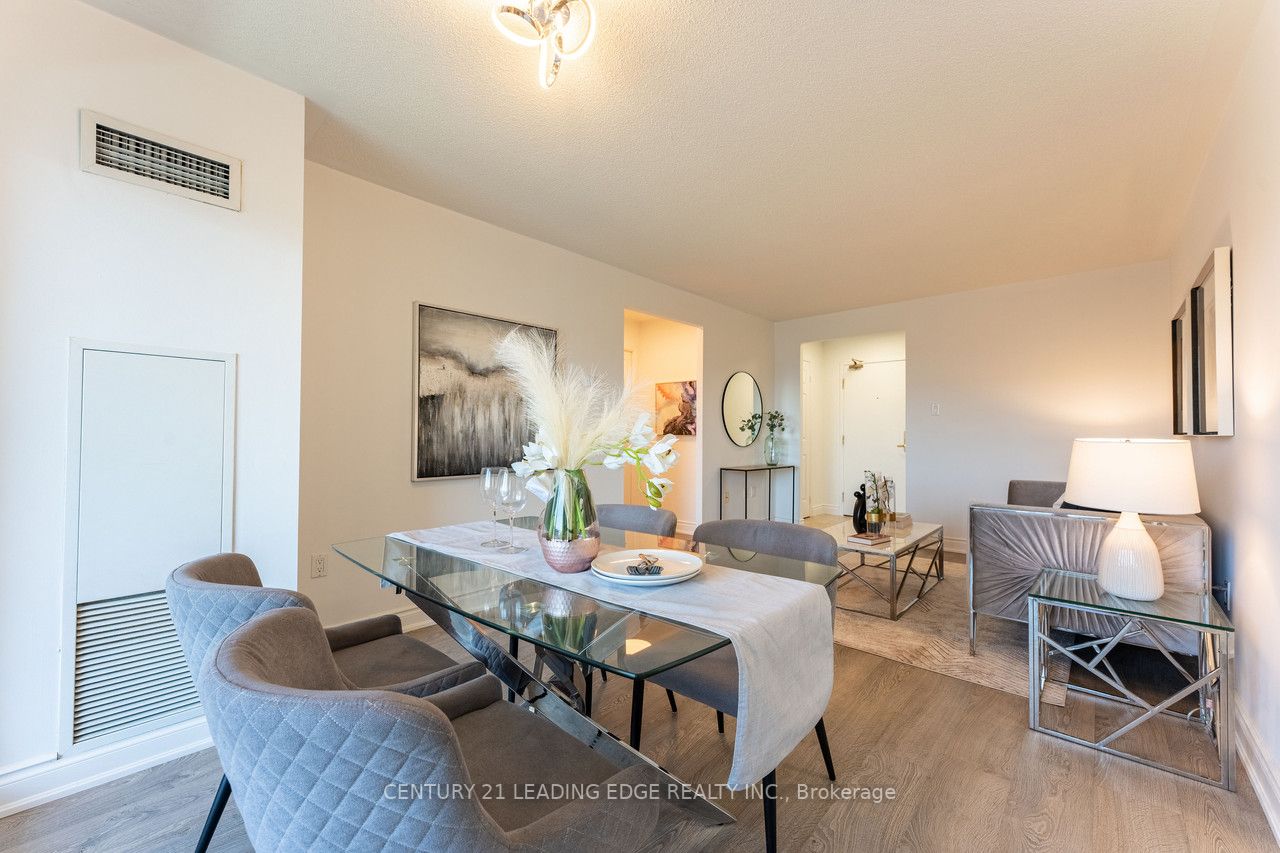 887 Bay St, #1508