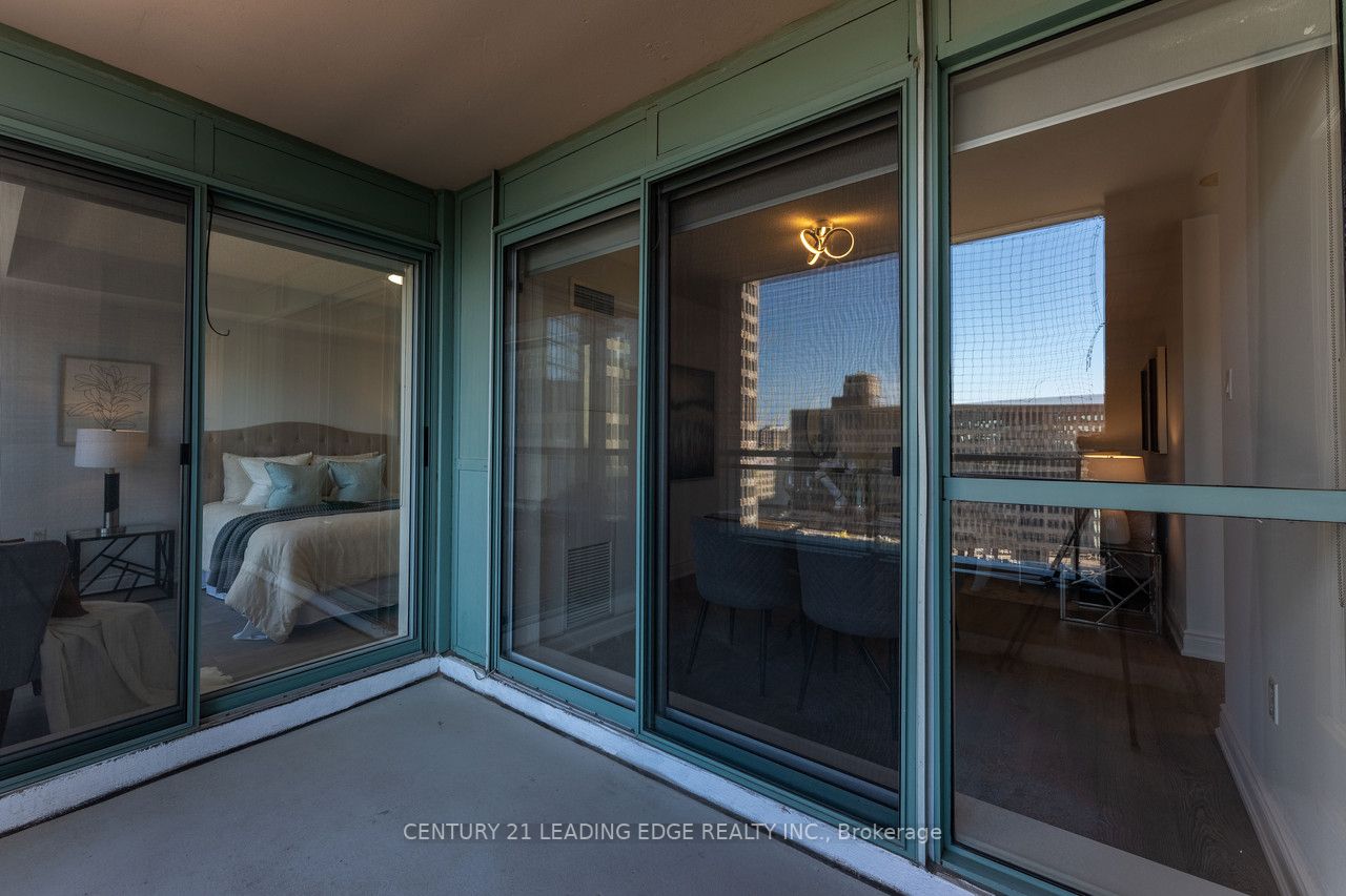 887 Bay St, #1508