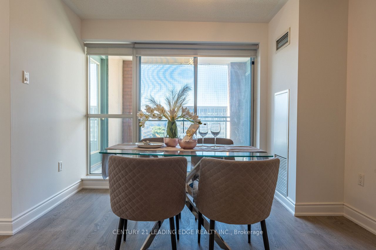 887 Bay St, #1508
