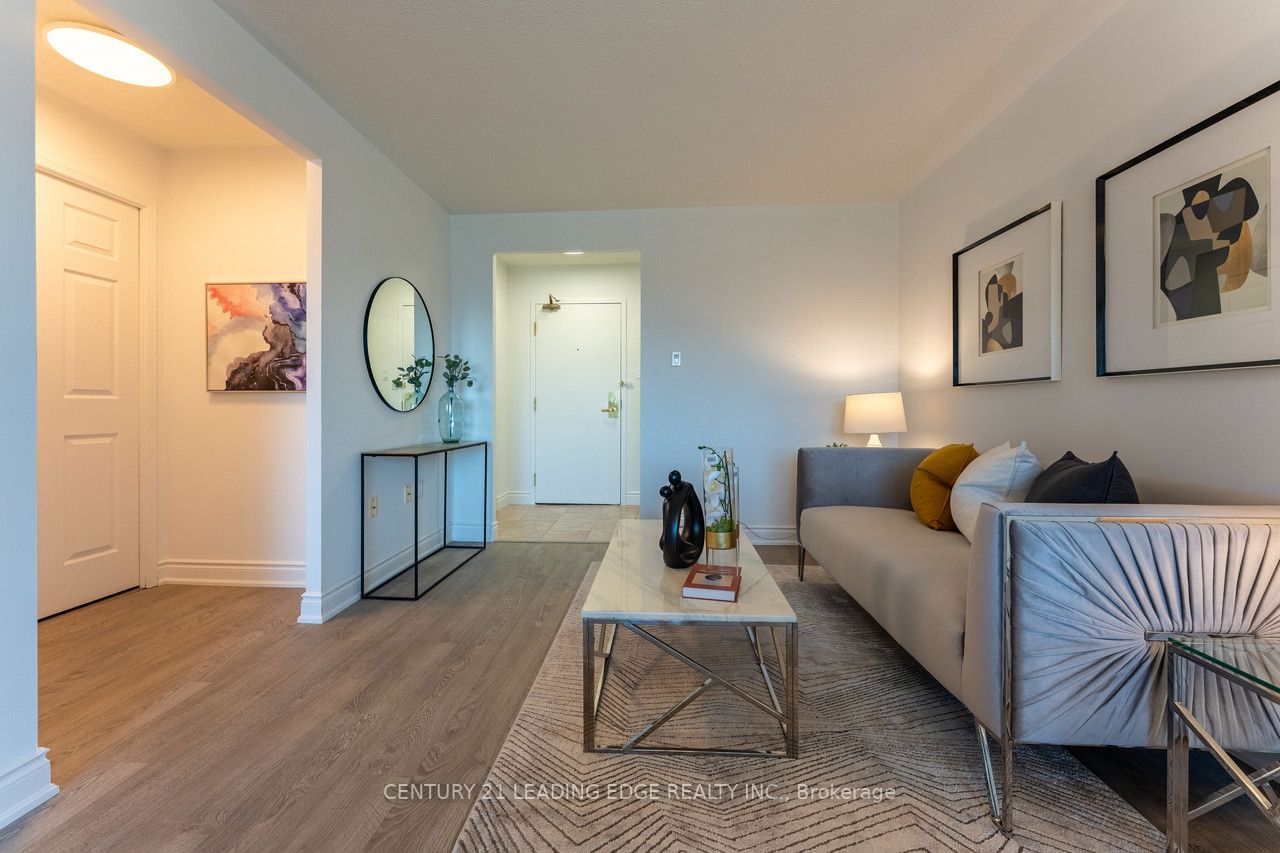 887 Bay St, #1508