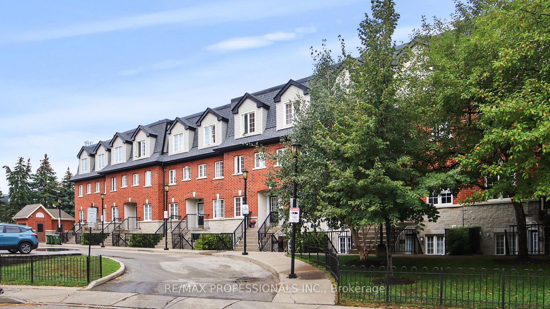 262 St Helens Ave, #107