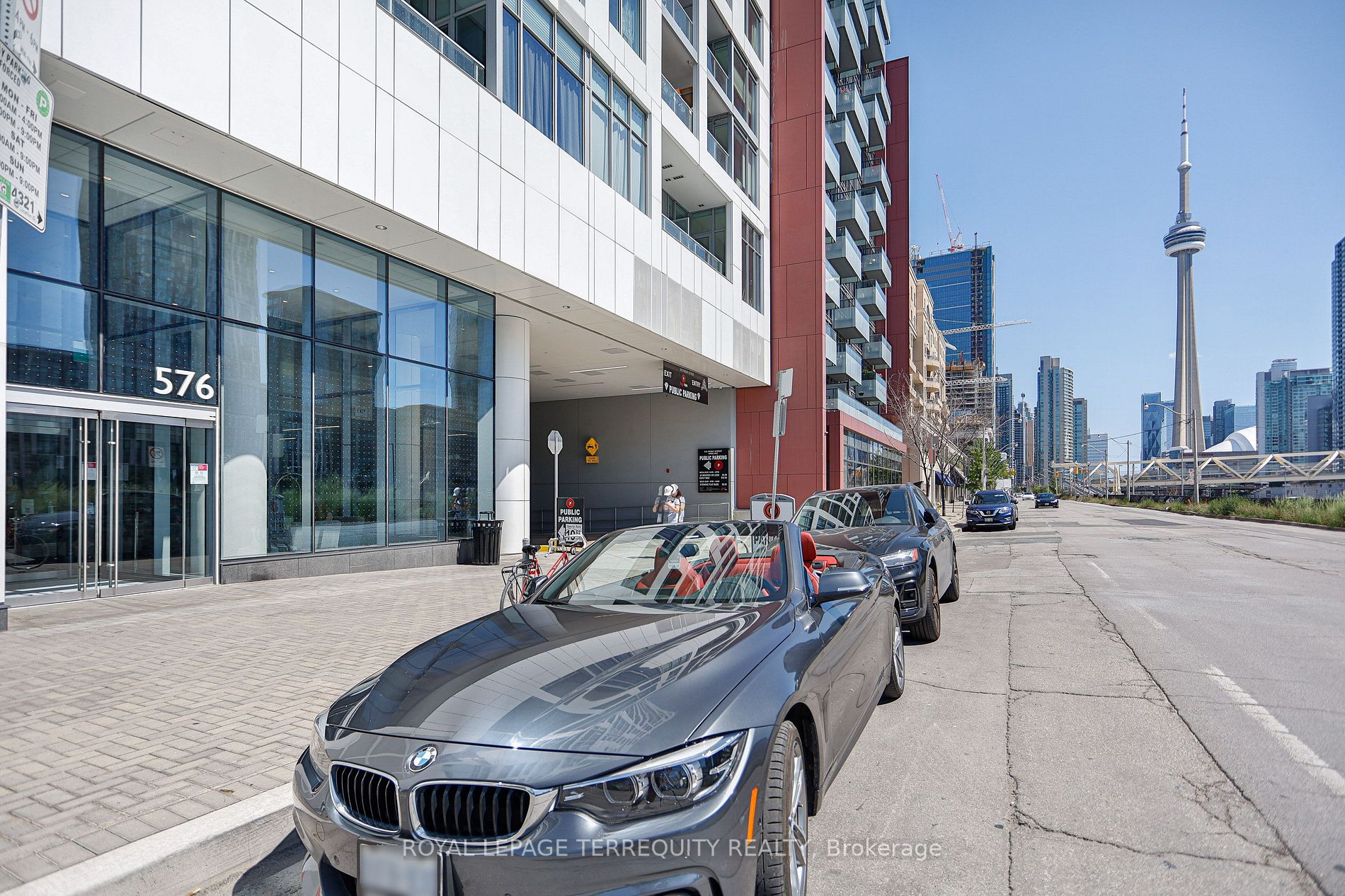 576 Front St W, #1810