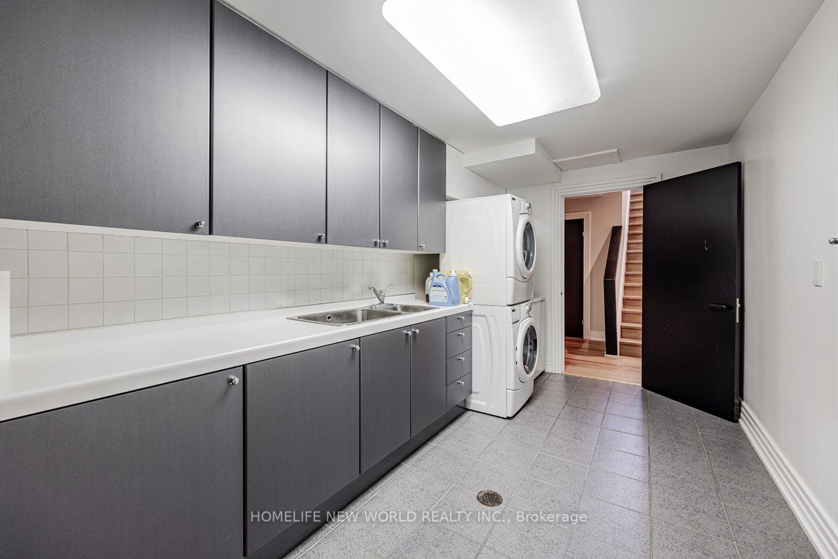 5 Abrams Pl