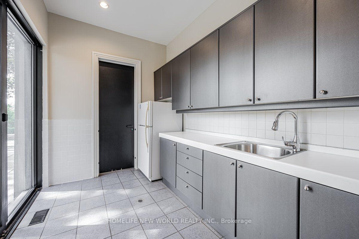 5 Abrams Pl