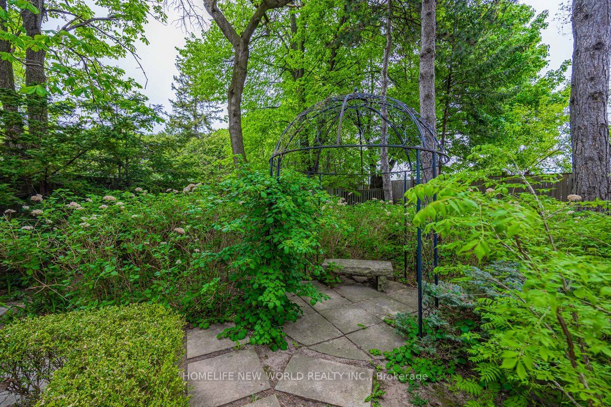 5 Abrams Pl