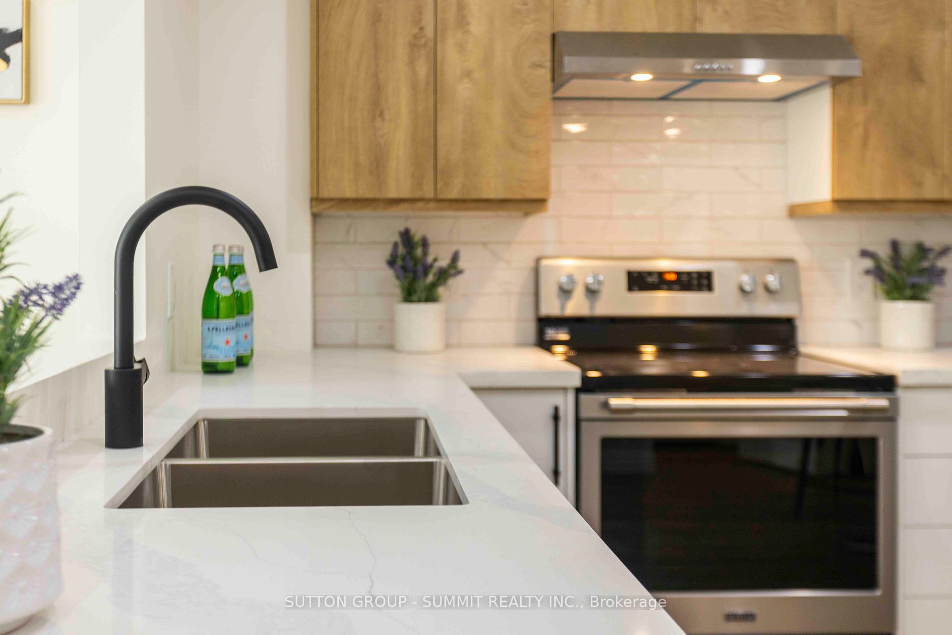 12 DOURO Street, #421