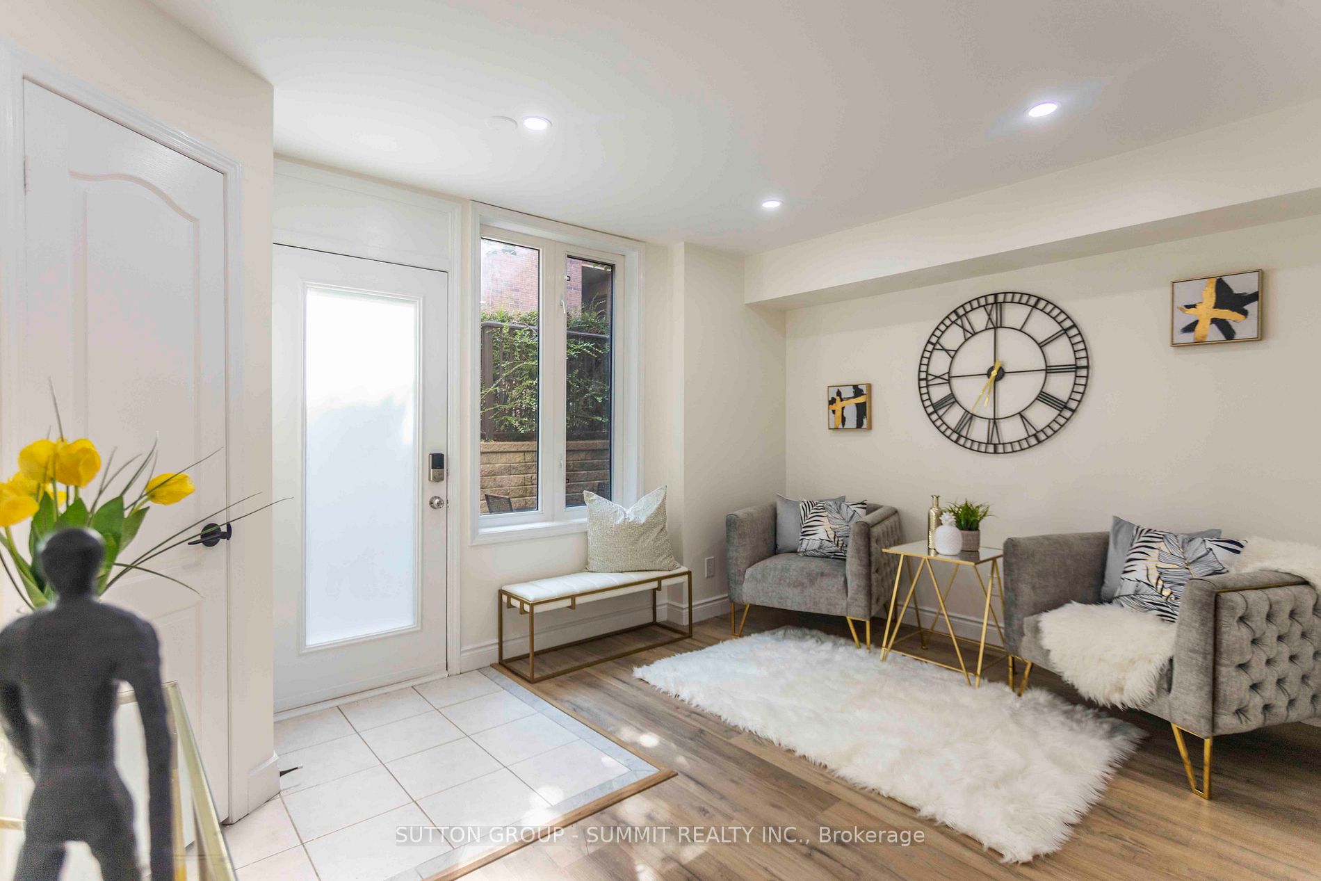 12 DOURO Street, #421