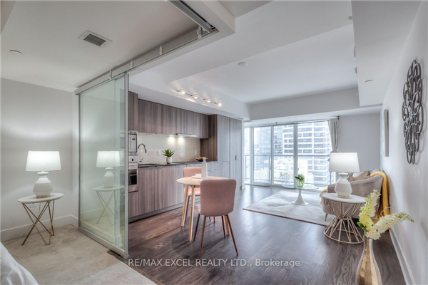 955 Bay St, Toronto