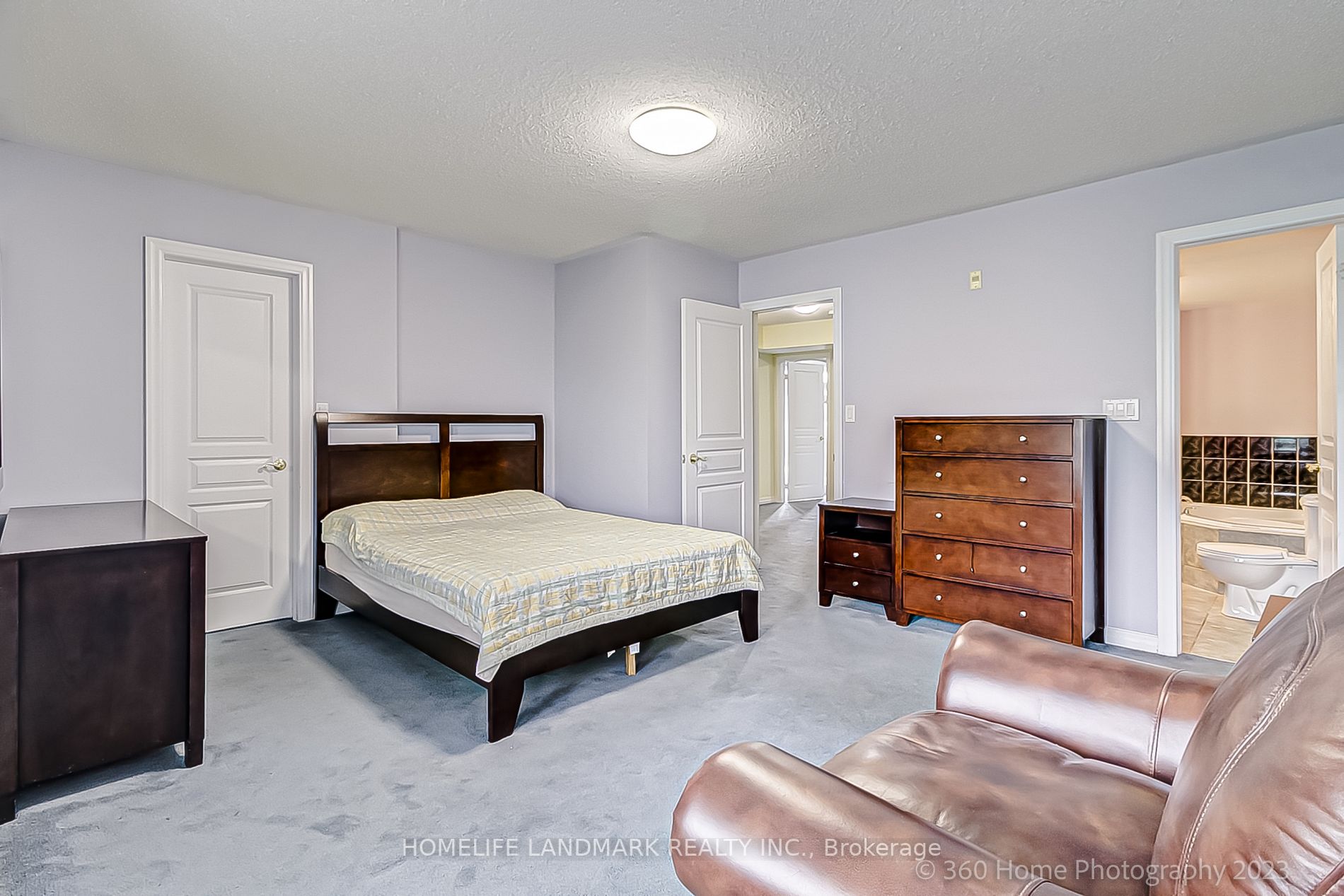 118 Finch Ave W, #20