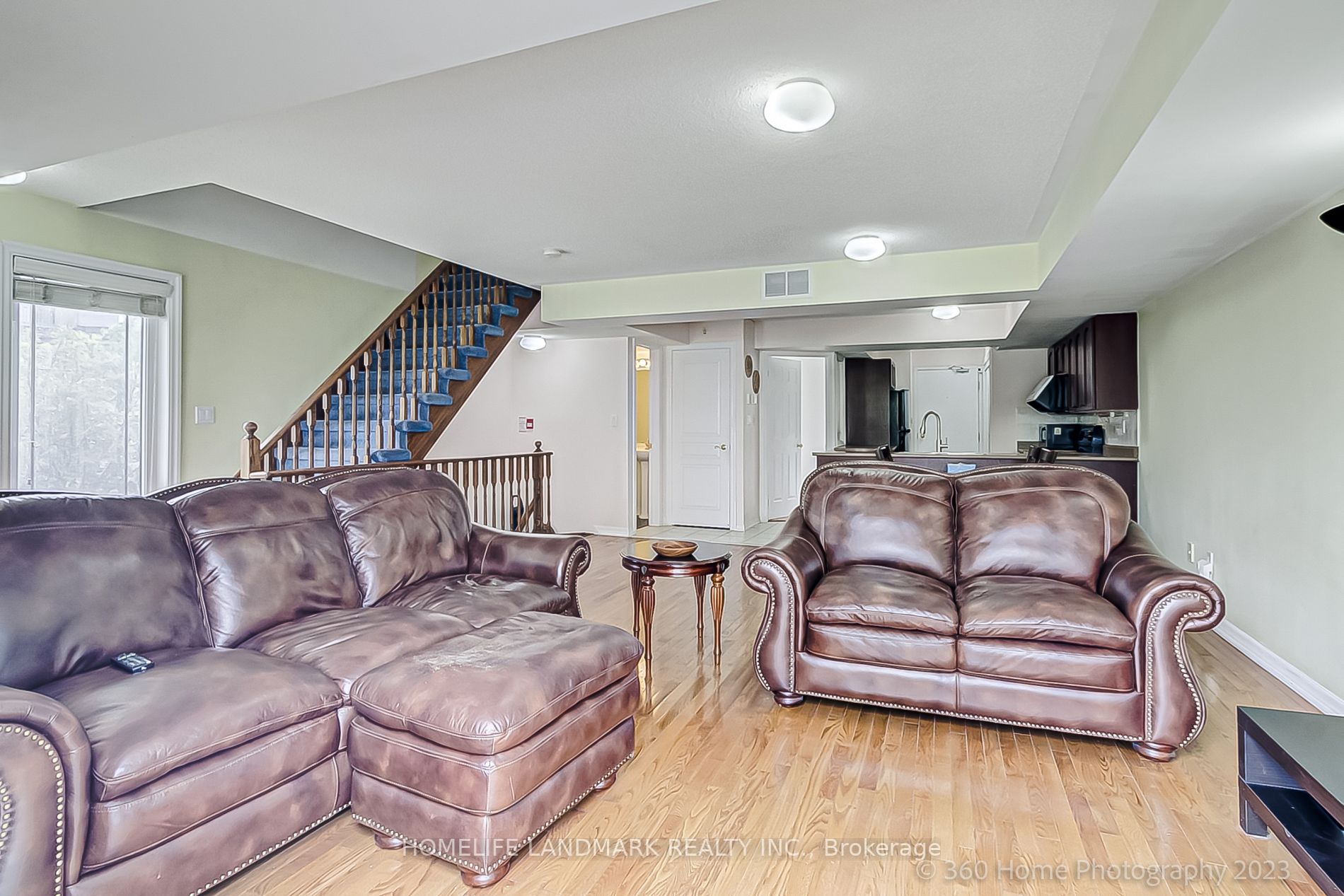 118 Finch Ave W, #20