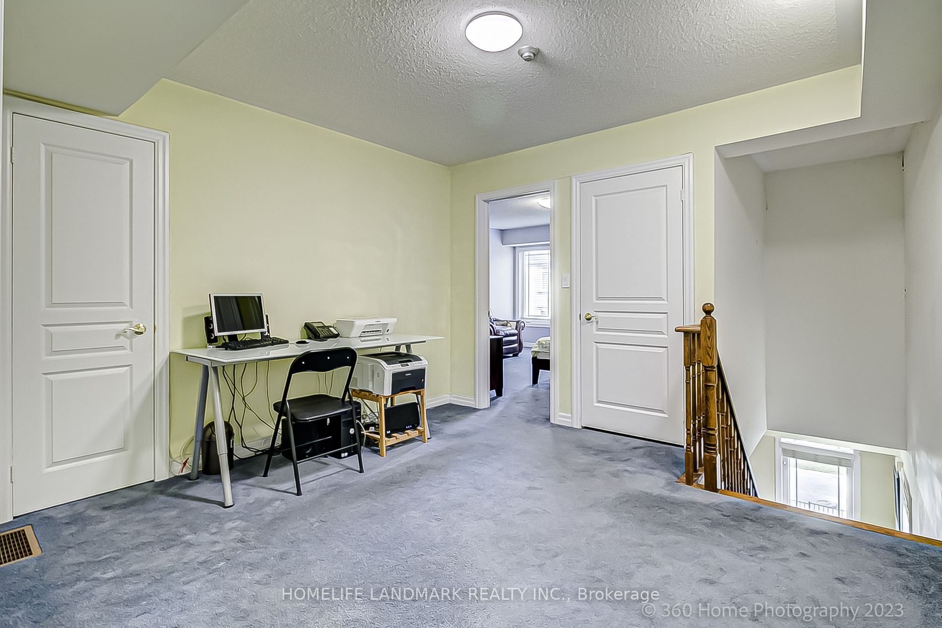 118 Finch Ave W, #20