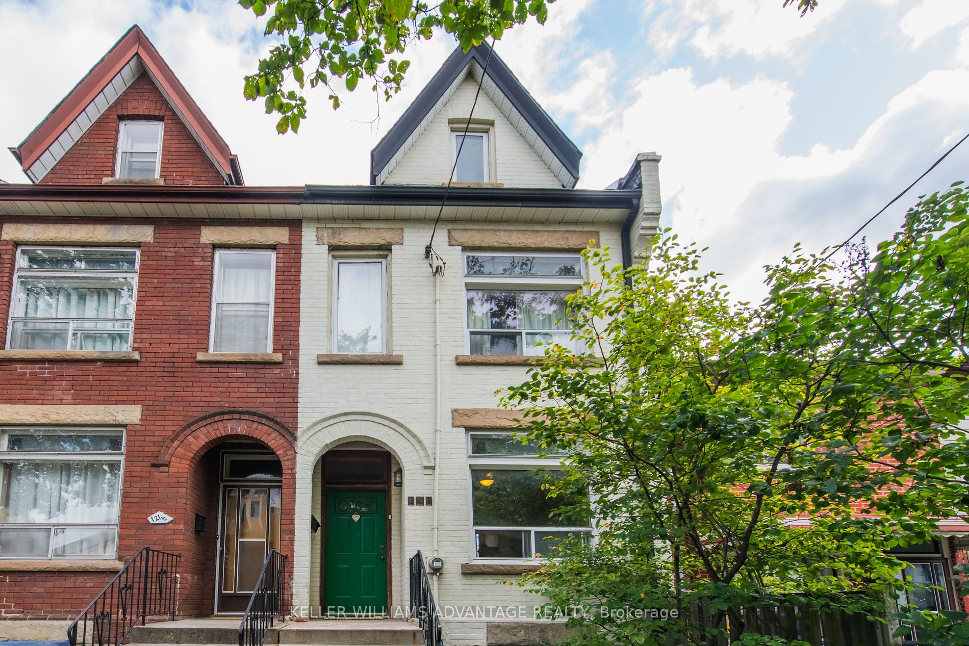 121 Palmerston Ave