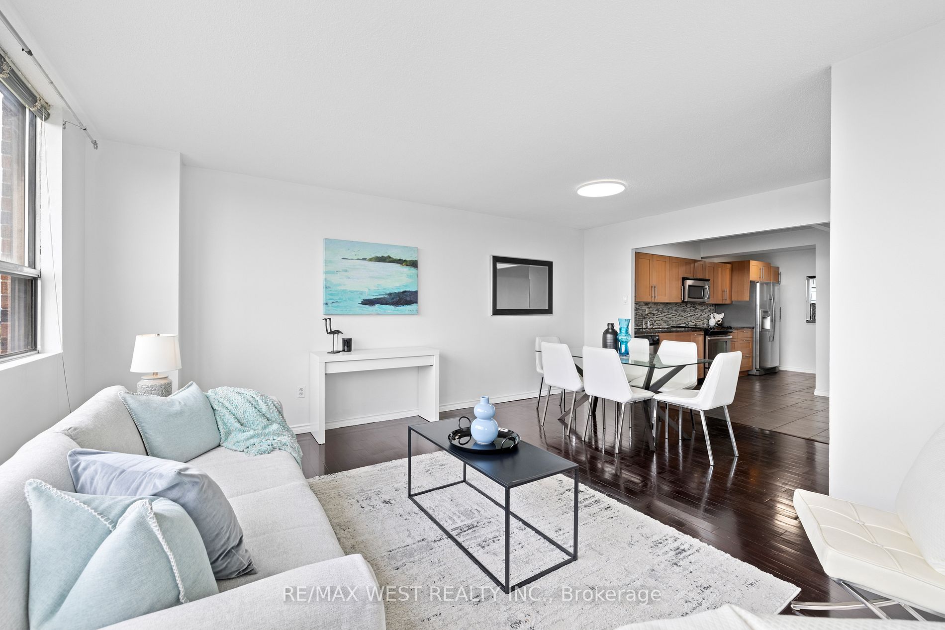45 Sunrise Ave, #607