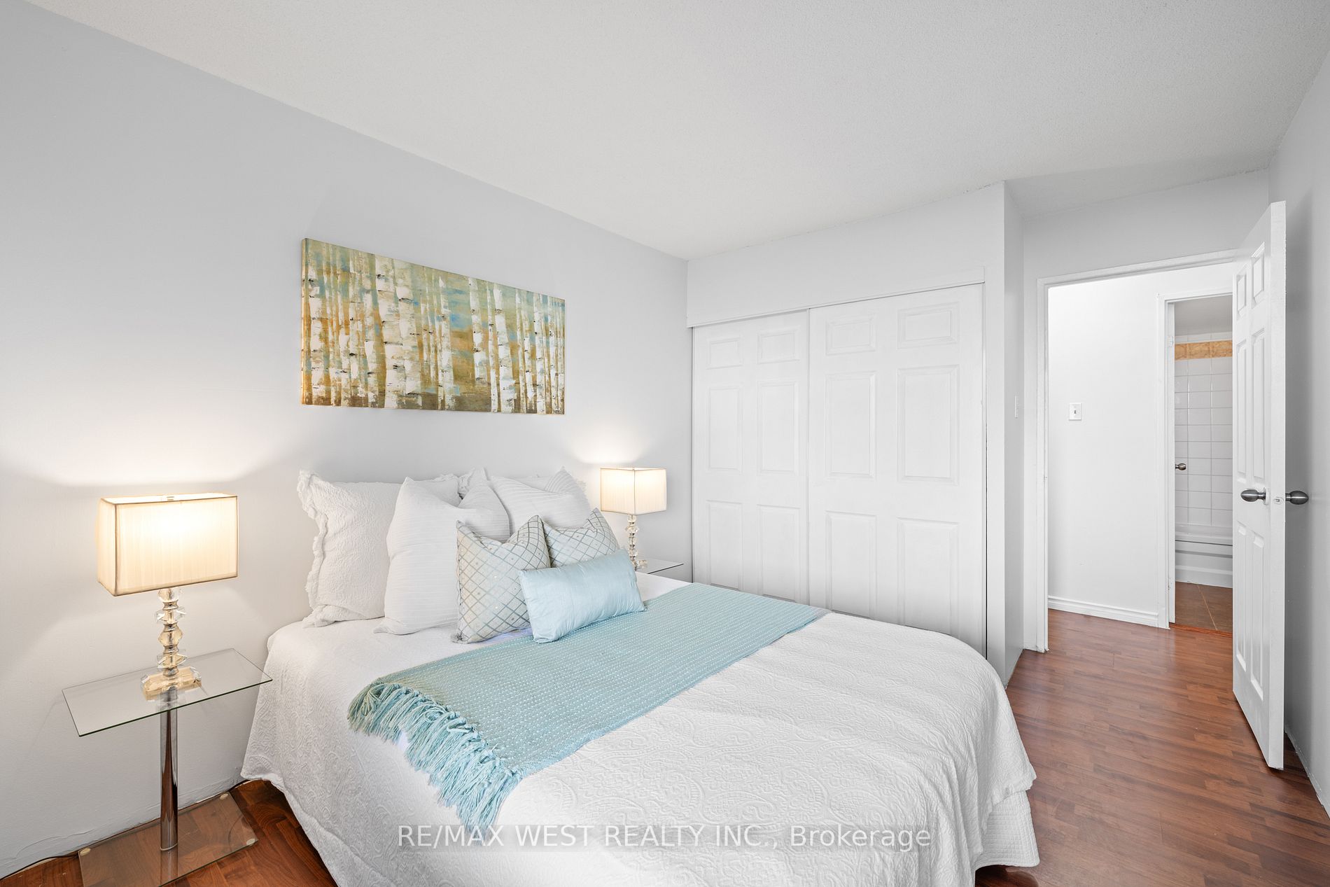 45 Sunrise Ave, #607