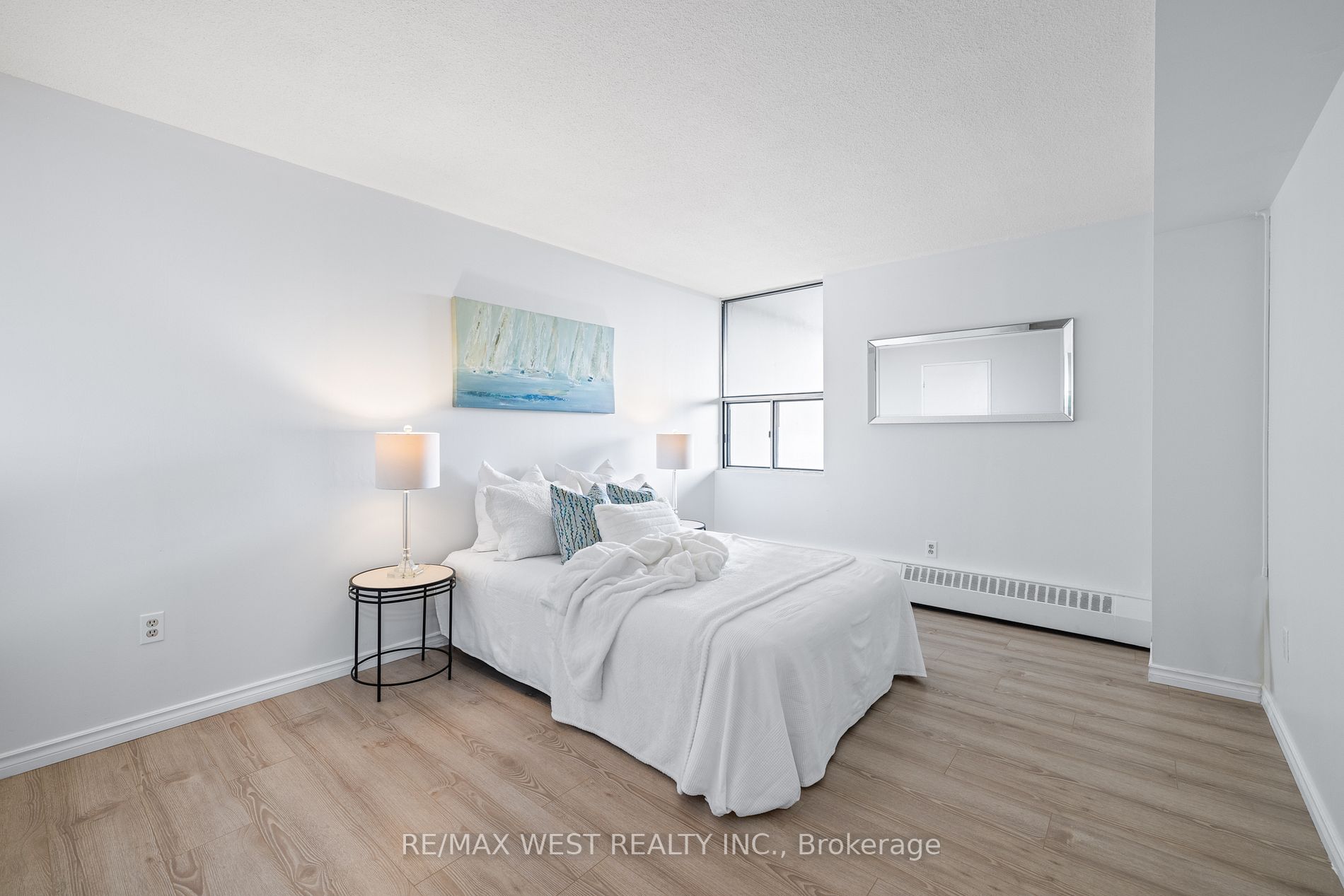 45 Sunrise Ave, #607