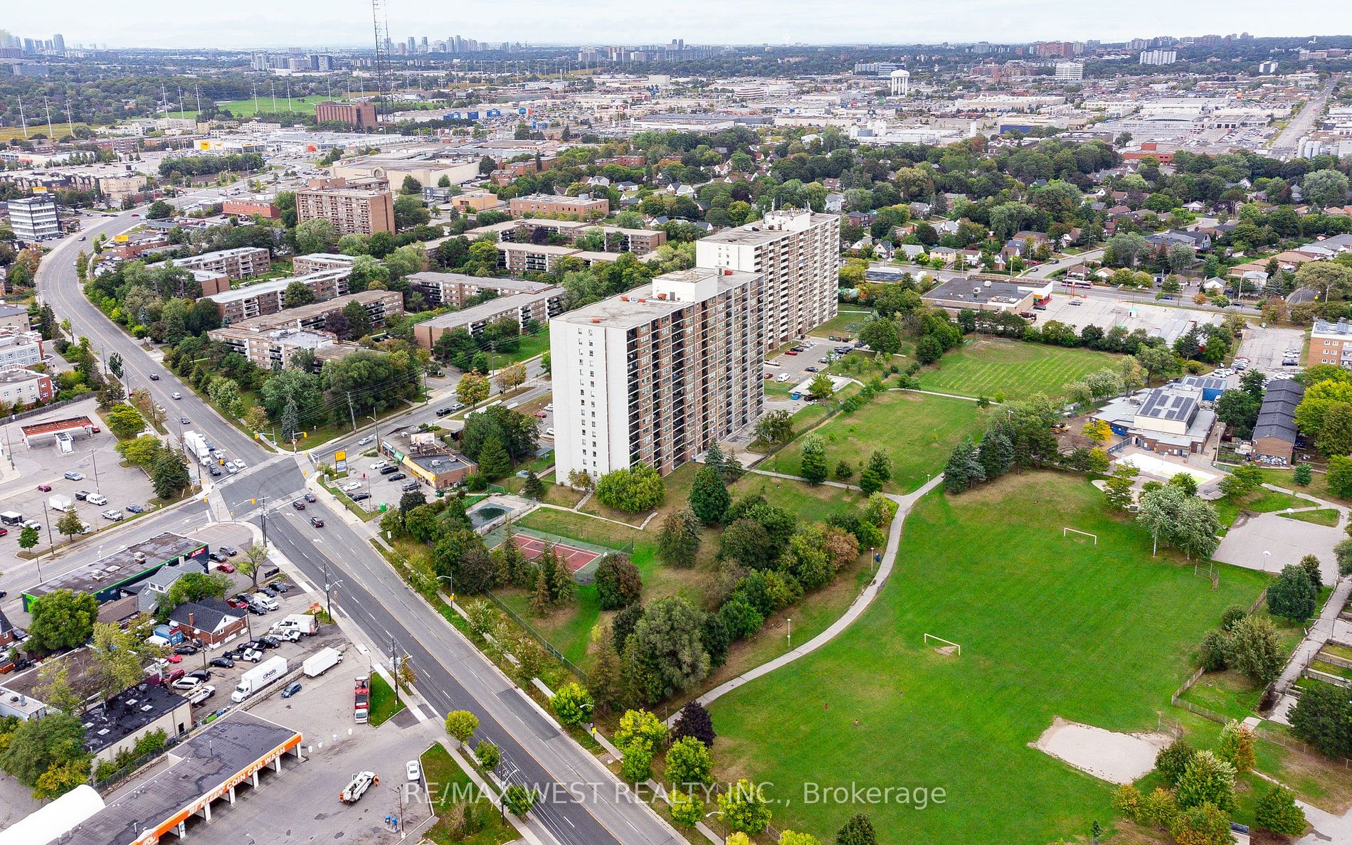 45 Sunrise Ave, #607