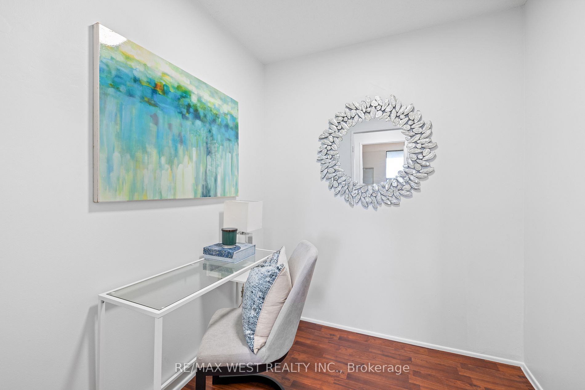 45 Sunrise Ave, #607