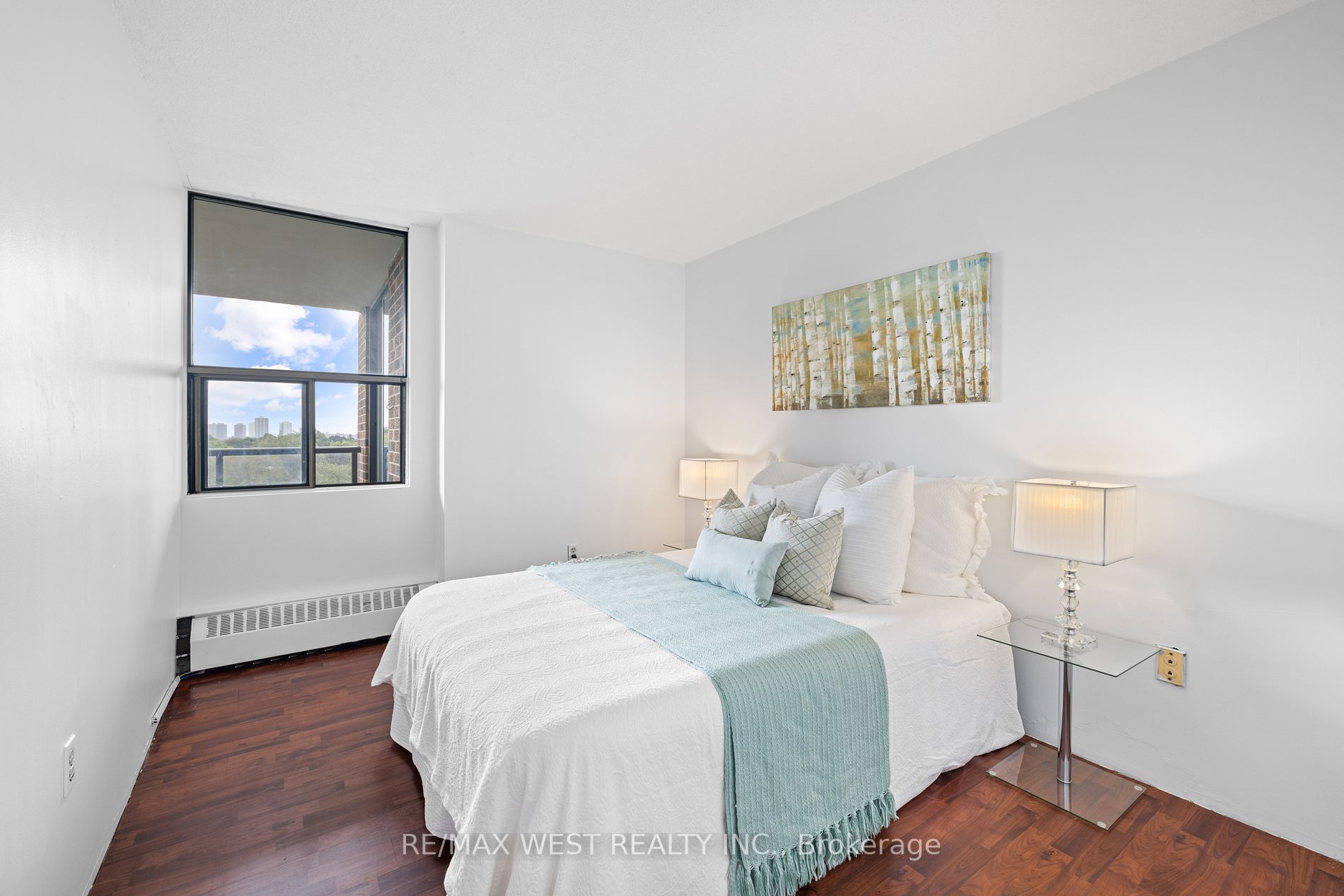 45 Sunrise Ave, #607