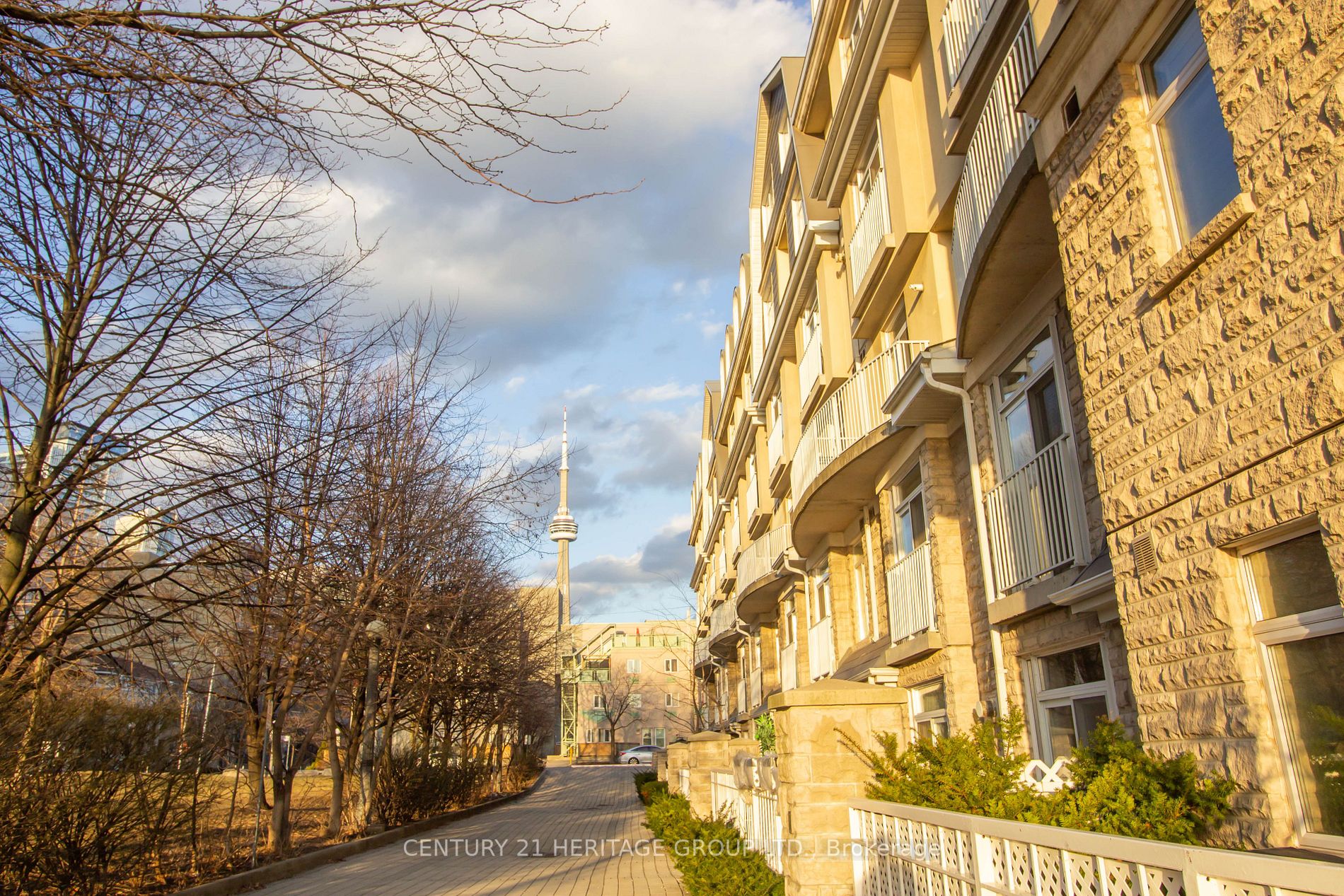 28 Stadium Rd S, #19