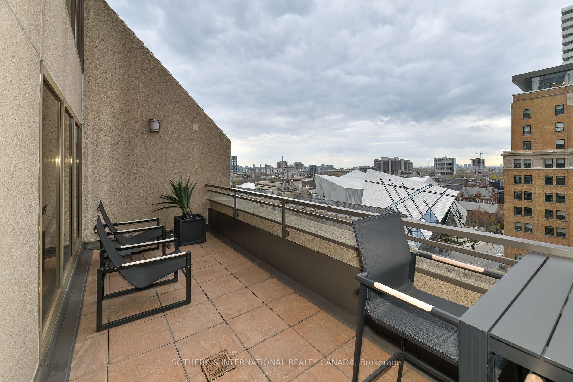 175 Cumberland St, #2008