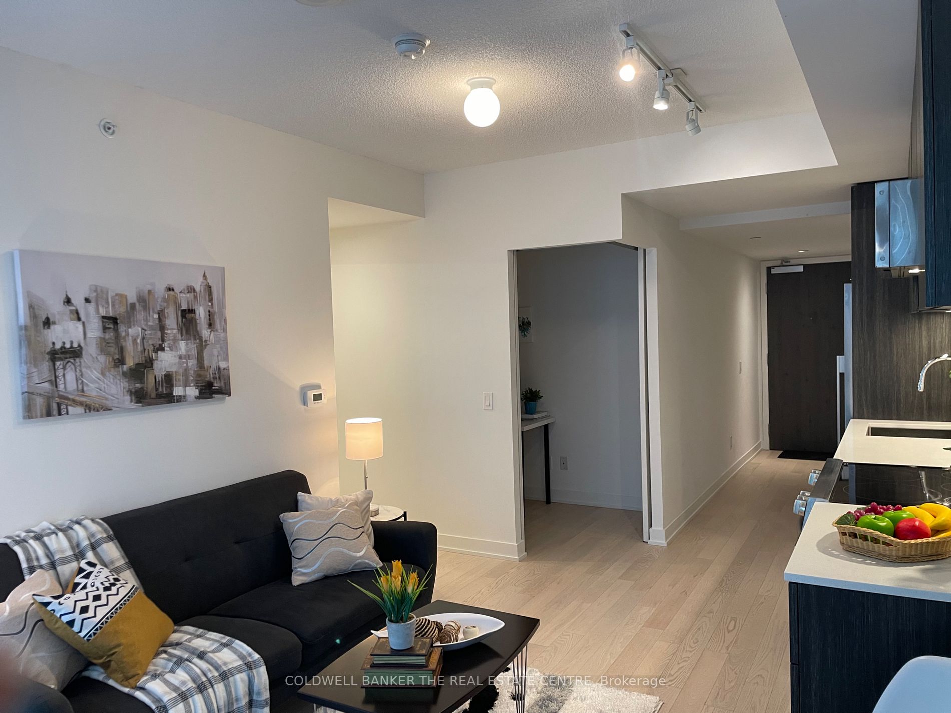 25 Richmond St E, #704