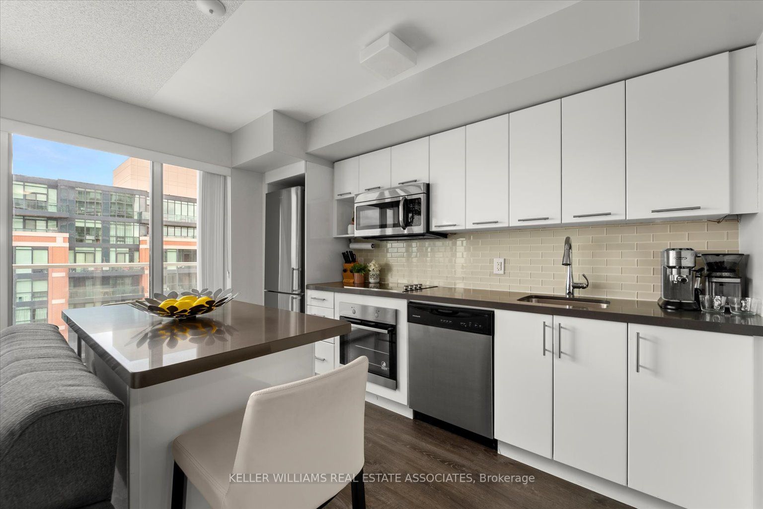 Listing C6818656 - Large Photo # 11