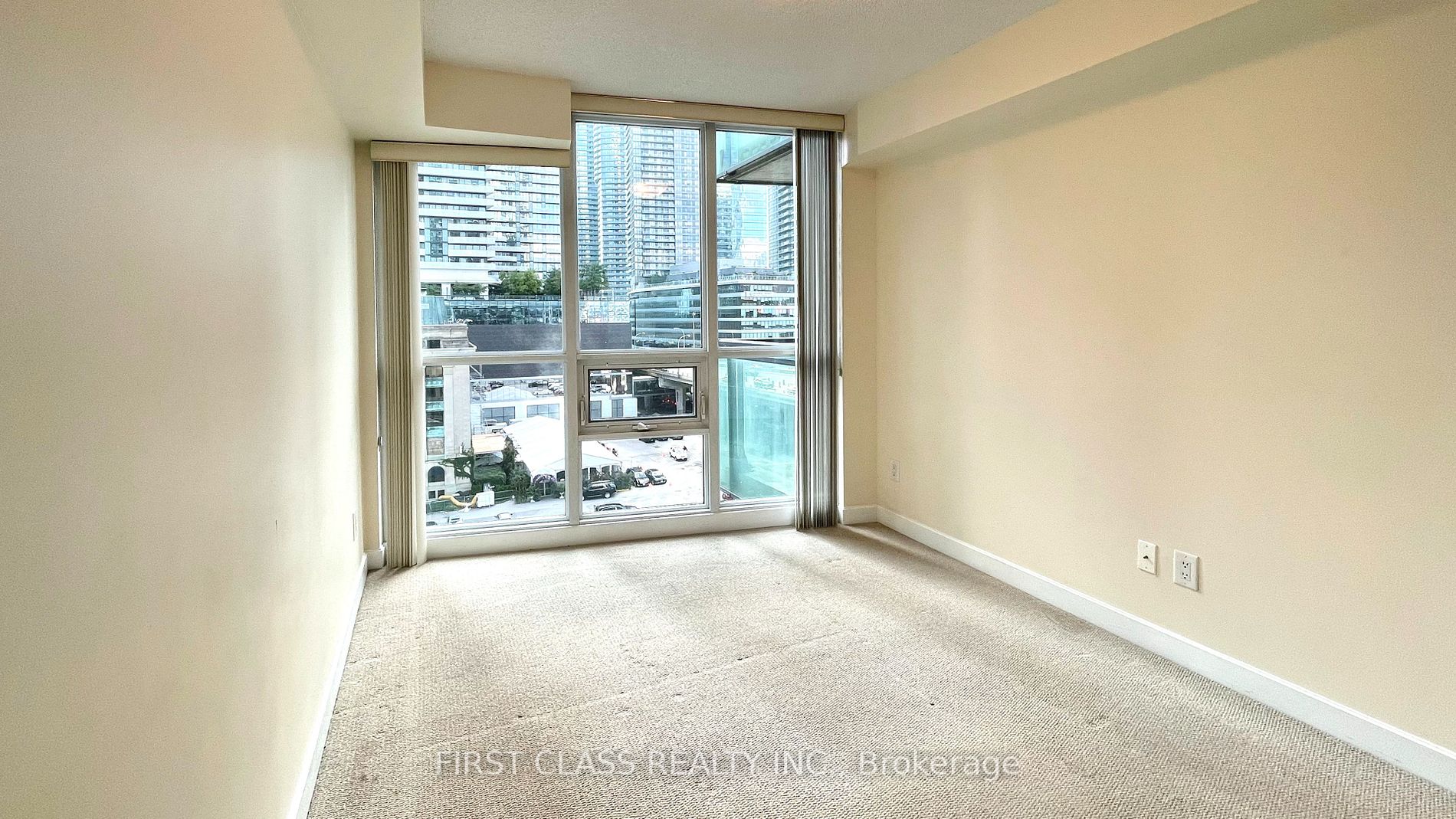 33 Bay St, #801